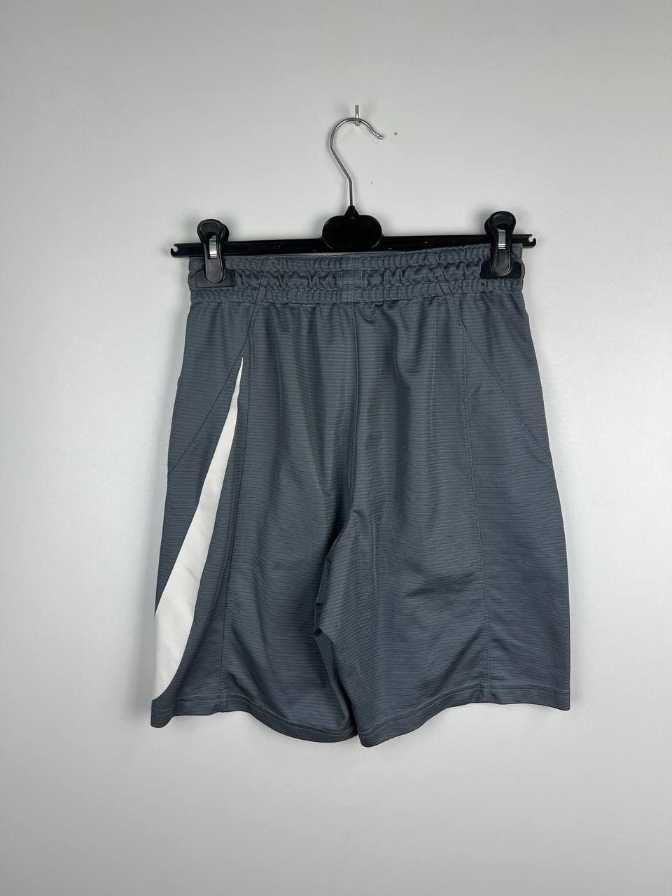 Vintage Nike streetwear shorts size S/30 Size US 30 / EU 46 - 2 Thumbnail
