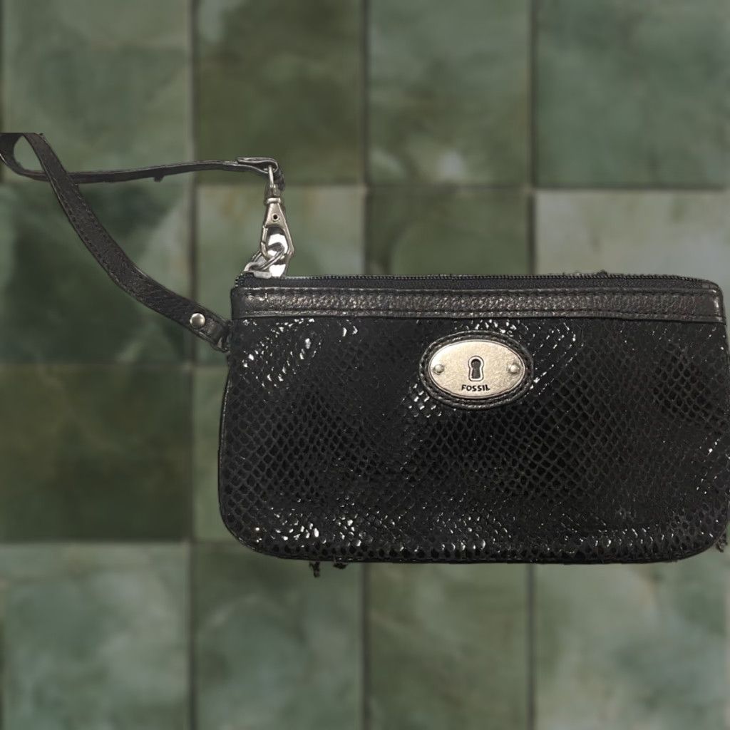 Fossil Fossil Wristlet Embossed Black Leather Silver Faux Snakeskin Wallet Clutch Size ONE SIZE - 1 Thumbnail