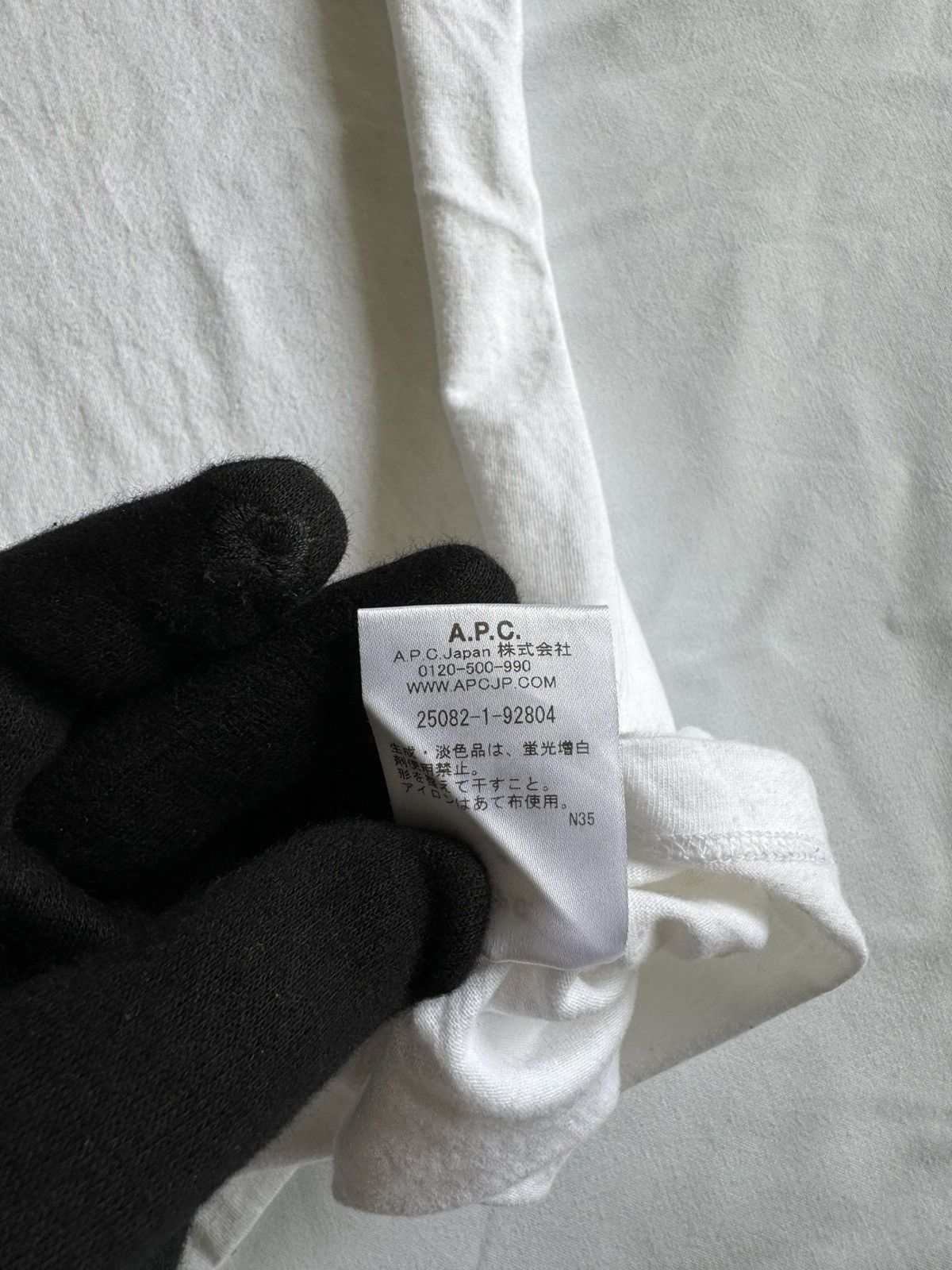 A.P.C. A.P.C Signature Tee Size S / US 4 / IT 40 - 9 Thumbnail
