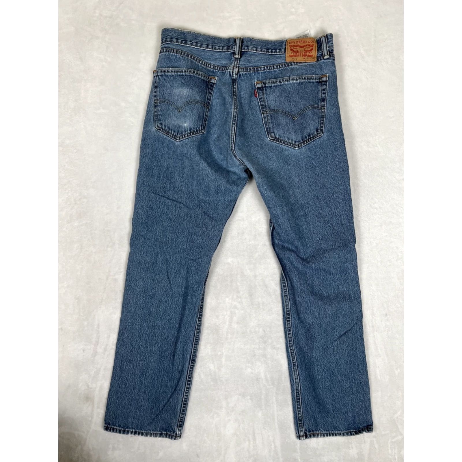 Levi's VINTAGE Levi’s 505 Jeans Size 36x32 Denim Blue 90s USA Regular Mens Straight 5-Pocket Mexico Medium Wash Size US 36 / EU 52 - 7 Thumbnail