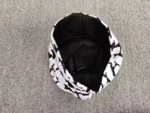 Other Brain Pattern All Over Graphic No Cuff Beanie Hat White Size ONE SIZE - 4 Thumbnail