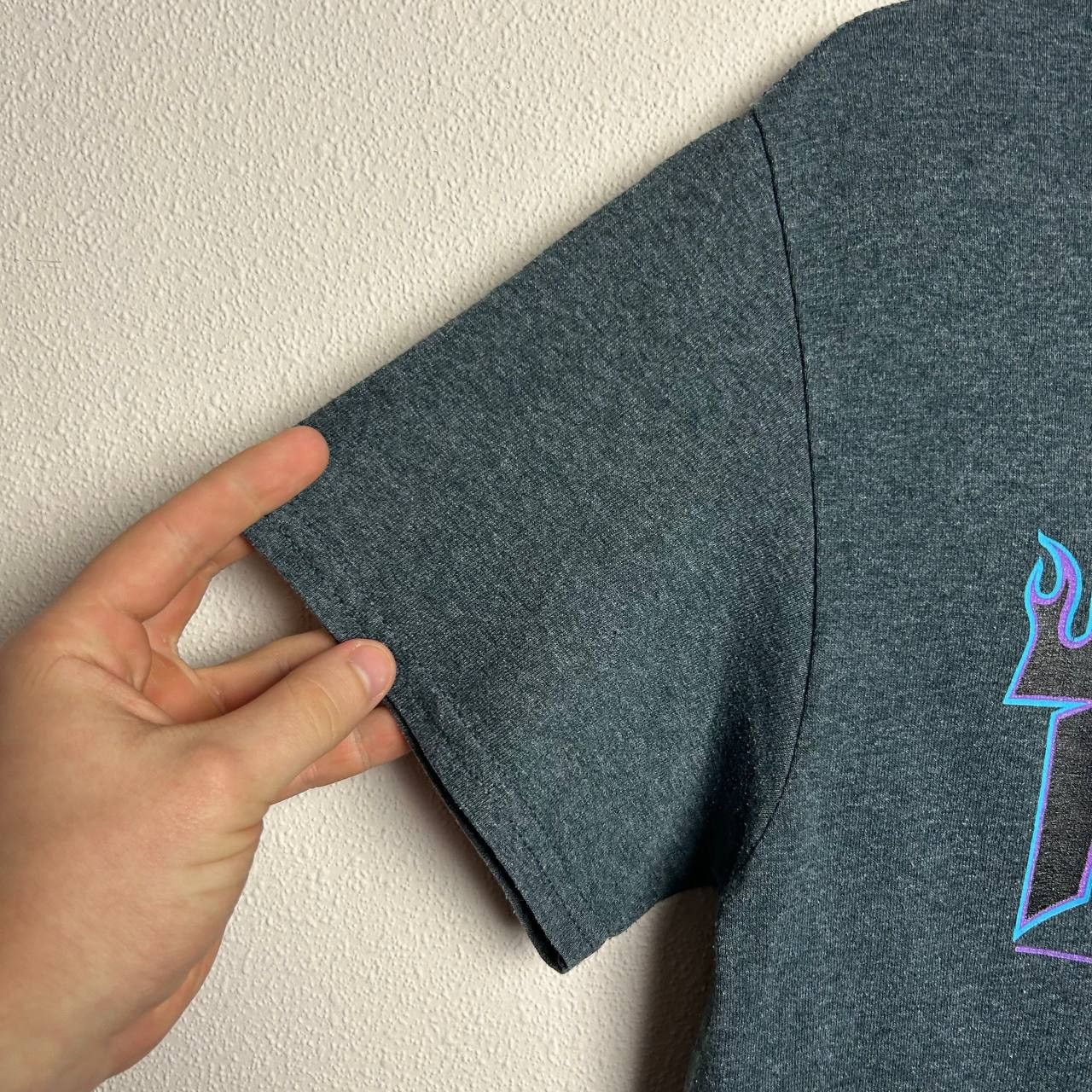 Thrasher Mens Thrasher Big logo skate streetwear tee size S Size US S / EU 44-46 / 1 - 5 Thumbnail