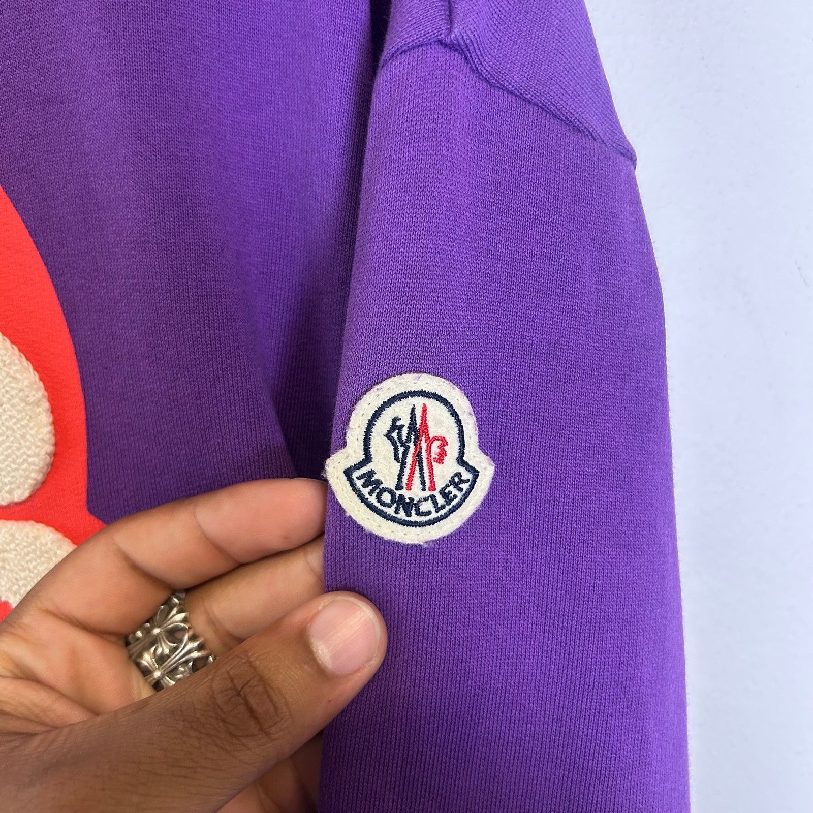 Moncler Moncer Purple Applique Patch Logo Crewneck Size US L / EU 52-54 / 3 - 4 Thumbnail