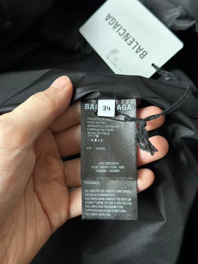Balenciaga Balenciaga size 34 Seven Languages Windbreaker Size M / US 6-8 / IT 42-44 - 4 Thumbnail