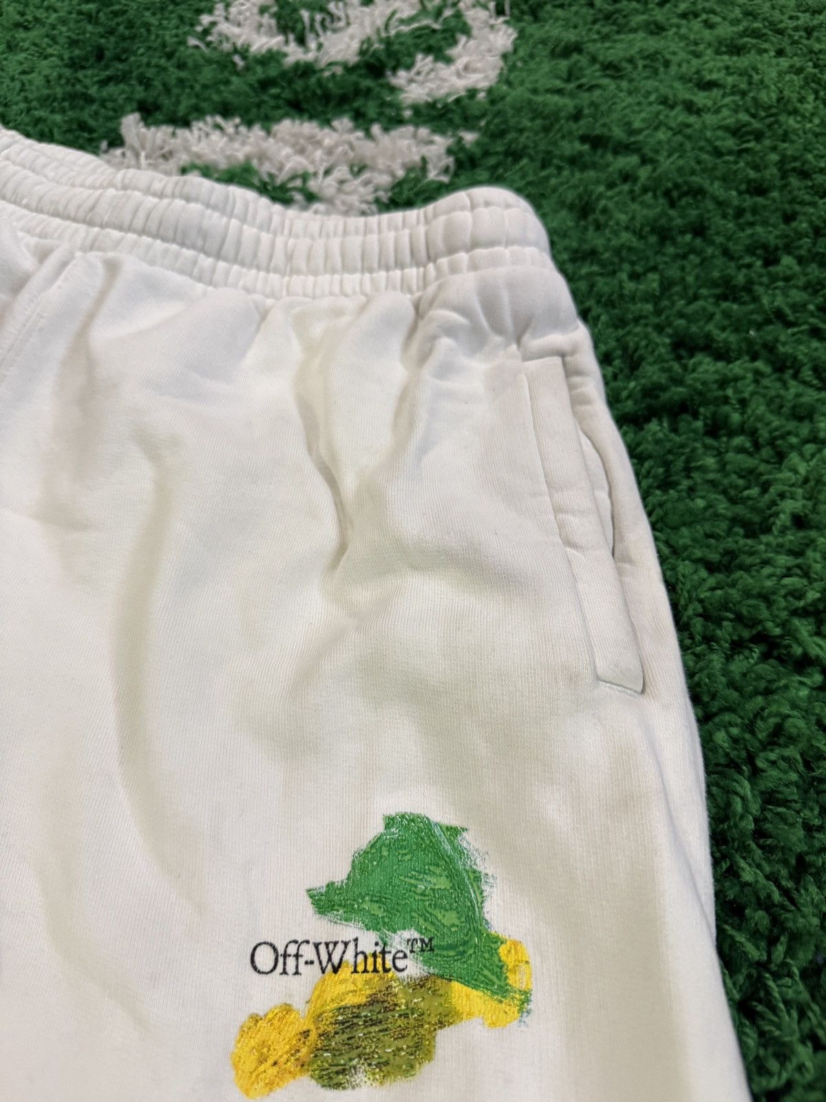 Off-White Off-White Off White Brush Arrow Sweatpants Size US 30 / EU 46 - 2 Thumbnail
