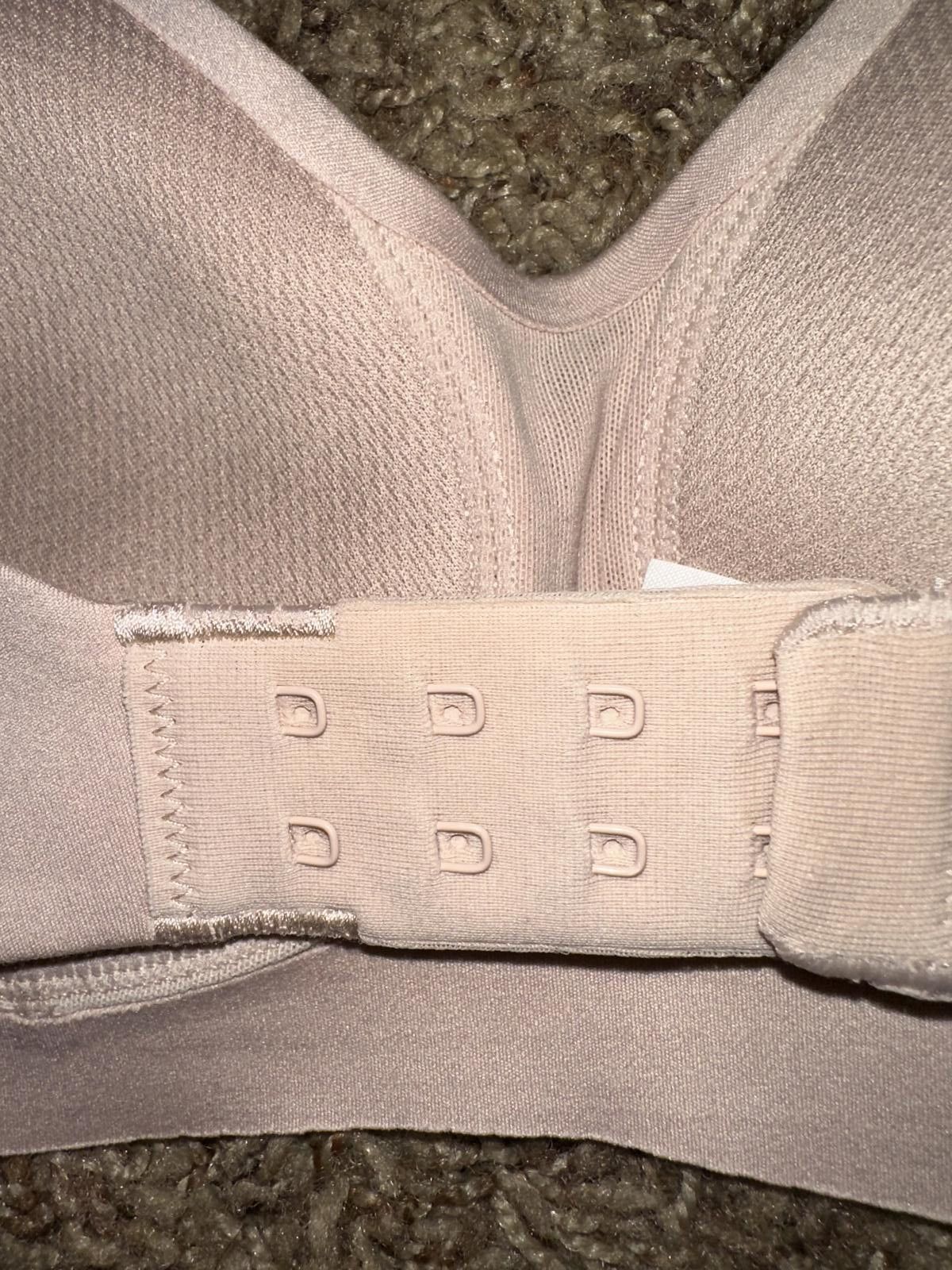 Nike Nike Alate Minimalist Women's Light-Support Padded Sports Bra Size ONE SIZE - 3 Thumbnail