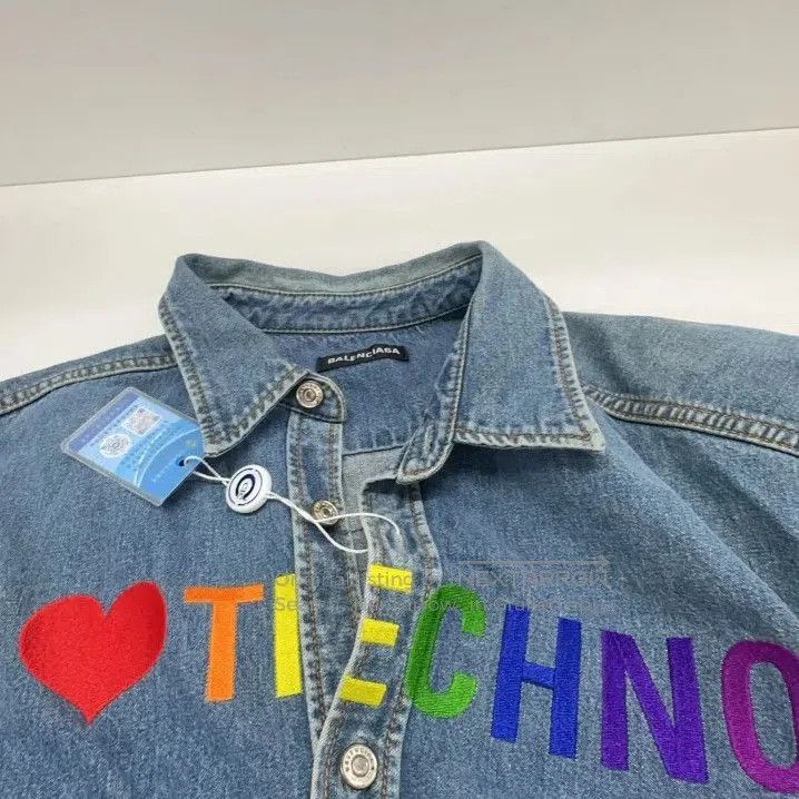 Balenciaga Balenciaga Blue Letter Print Long Sleeve Shirt. Size US M / EU 48-50 / 2 - 7 Thumbnail