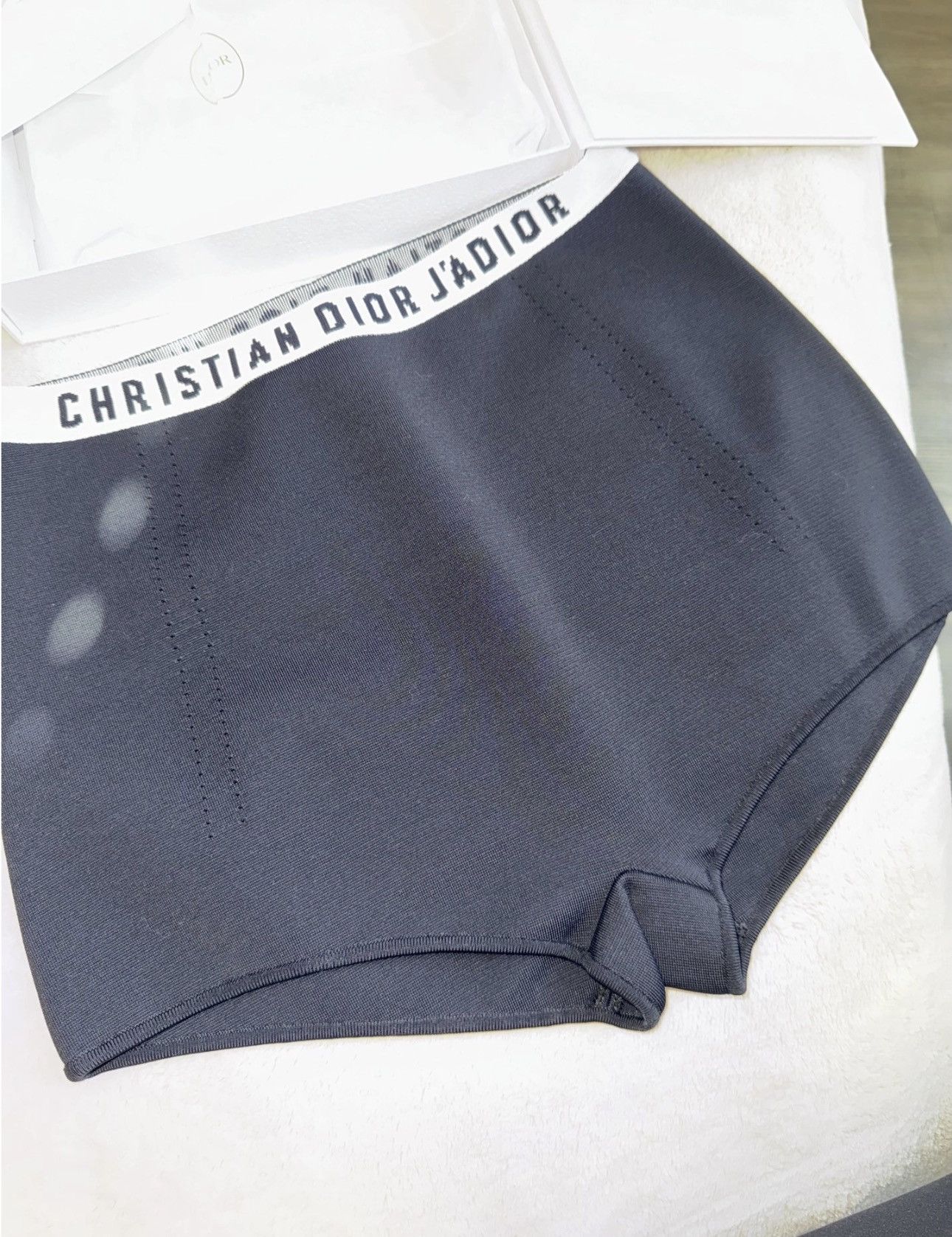 Dior Dior Mini Short, M Size 25" / US 0 / IT 36 - 13 Thumbnail