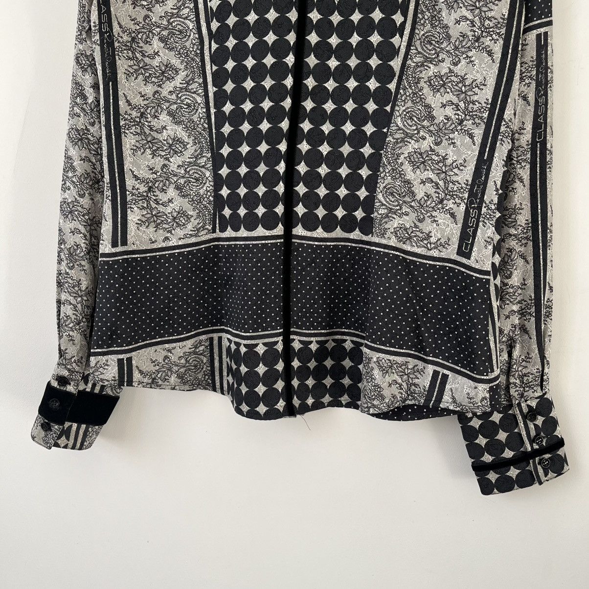 Roberto Cavalli Vintage Roberto Cavalli by Class Cavalli blouse 100% silk Size M / US 6-8 / IT 42-44 - 18 Thumbnail