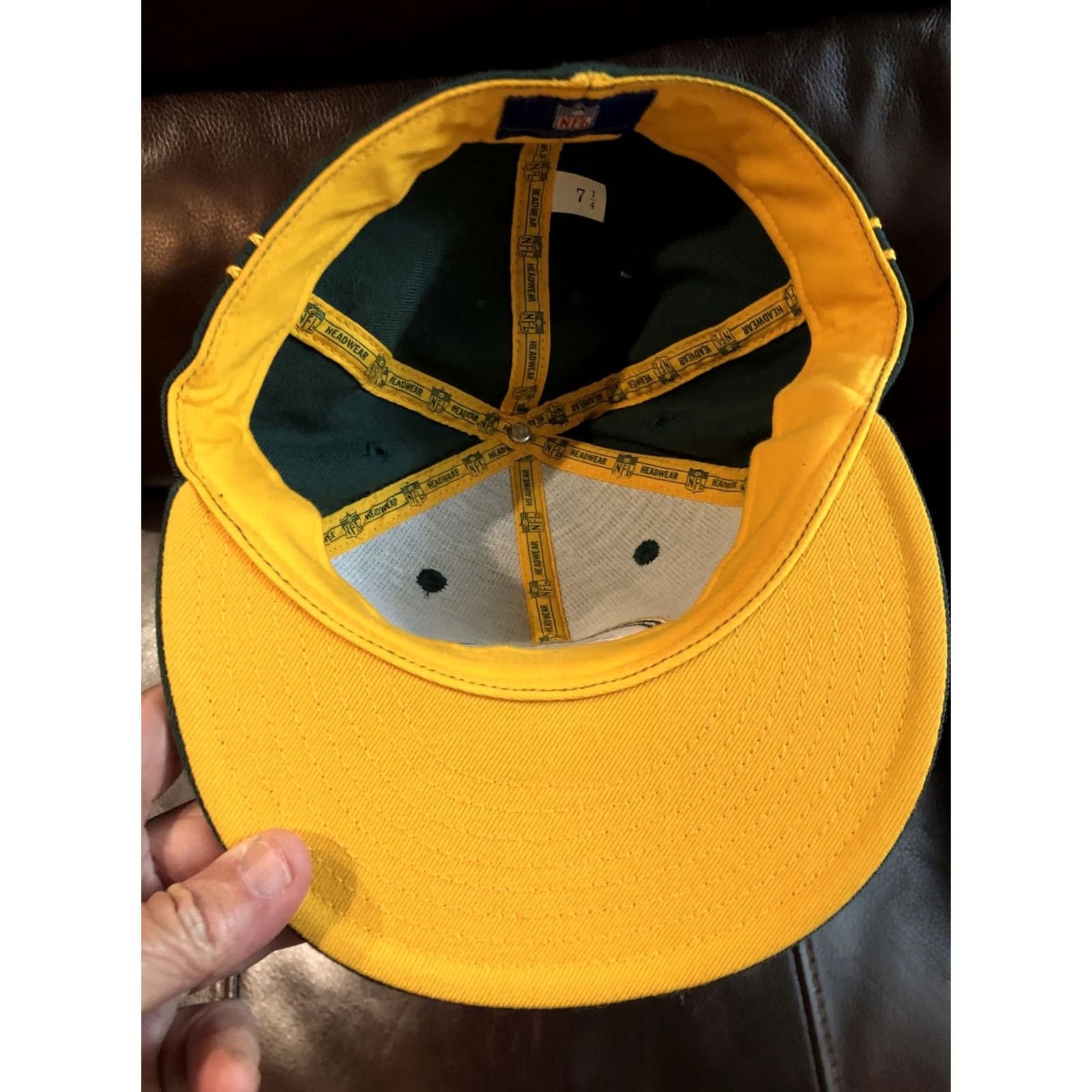 Reebok VINTAGE Reebok Green Bay Packers 100% Wool Fitted Hat Cap Size 7 1/4 Green Baseball Cap Mens Womens Size ONE SIZE - 6 Thumbnail