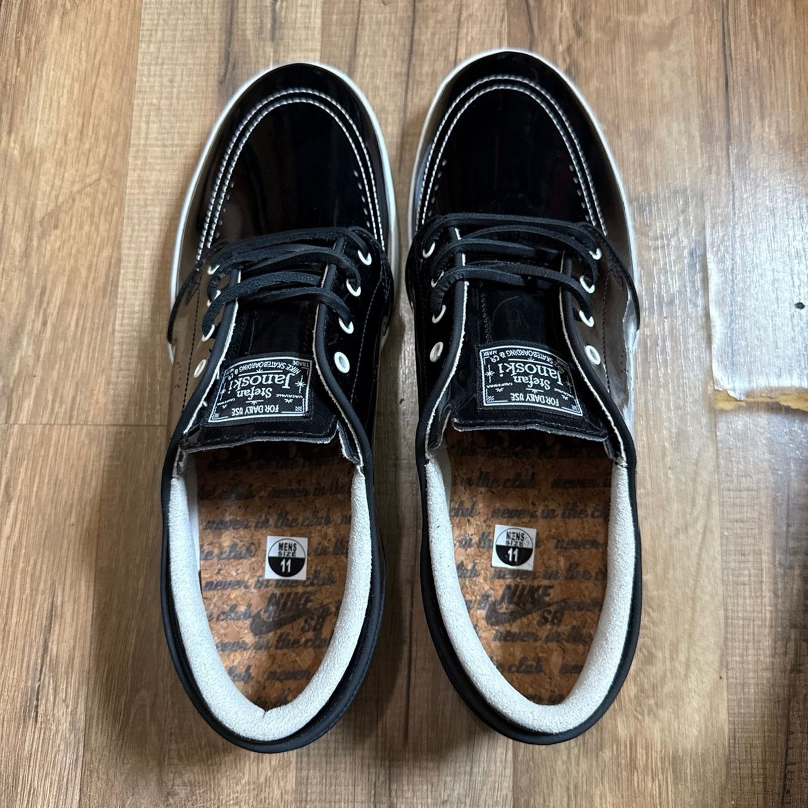 Nike 2014 Nike SB Lunarlon 8five2 Stefan Janoski Patent Black Size US 11 / EU 44 - 2 Thumbnail