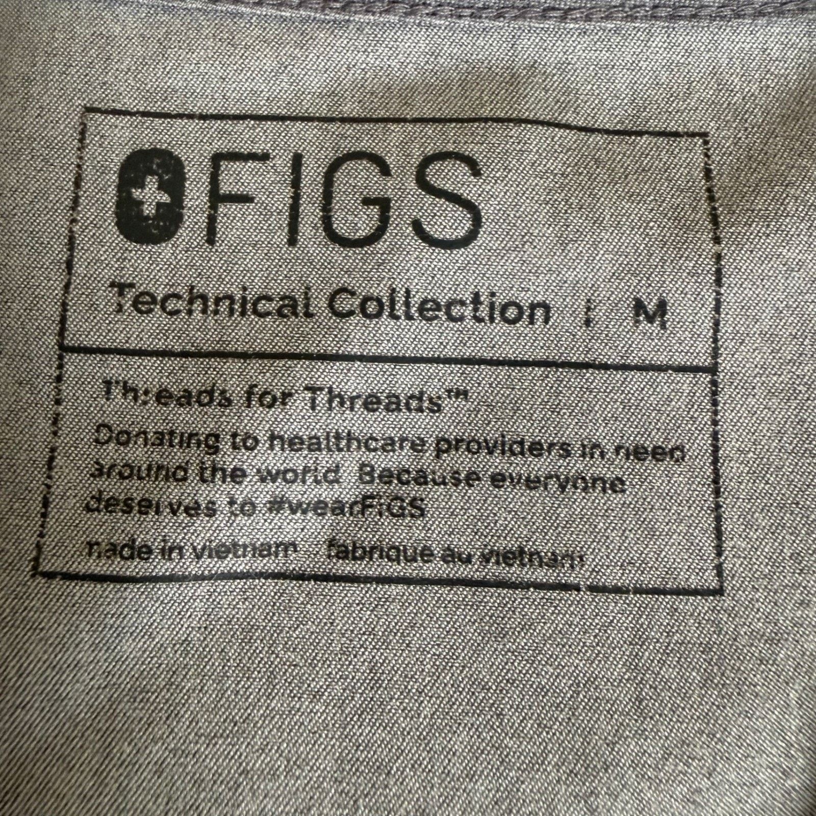 Other FIGS Mens Chisec 3-Pocket Scrub Top Gray V-Neck Medium Size US M / EU 48-50 / 2 - 2 Thumbnail