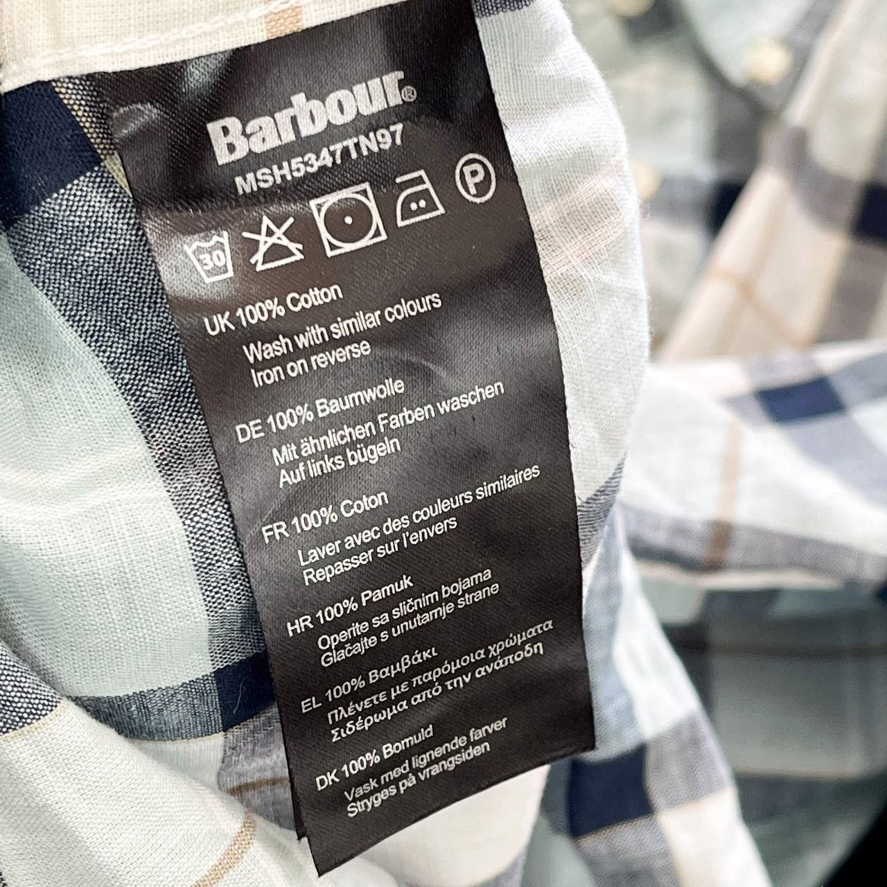 Barbour Barbour size L Size US L / EU 52-54 / 3 - 9 Thumbnail