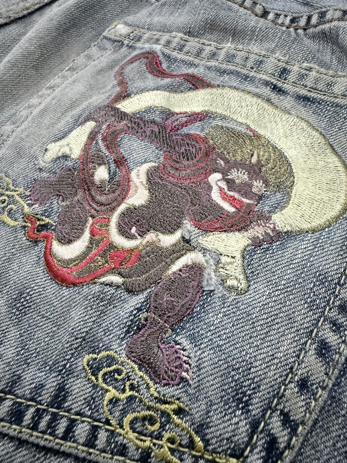 Karakuri Tamashii Japanese Embroidered Handfoot Distressed Y2K Denim Size US 30 / EU 46 - 10 Thumbnail