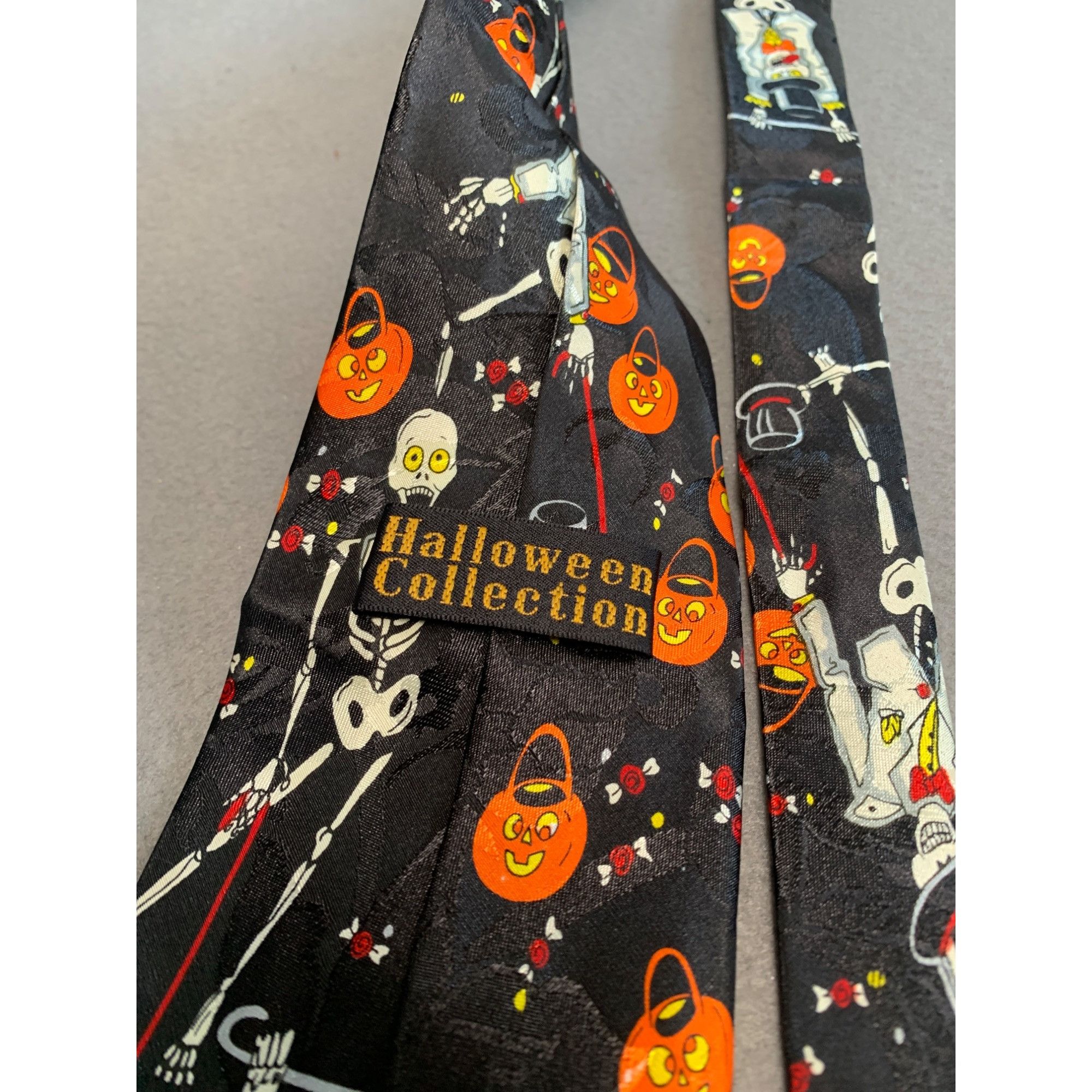 Vintage Halloween Collection Novelty Black Tie - Skeleton & Pumpkin Size ONE SIZE - 5 Thumbnail