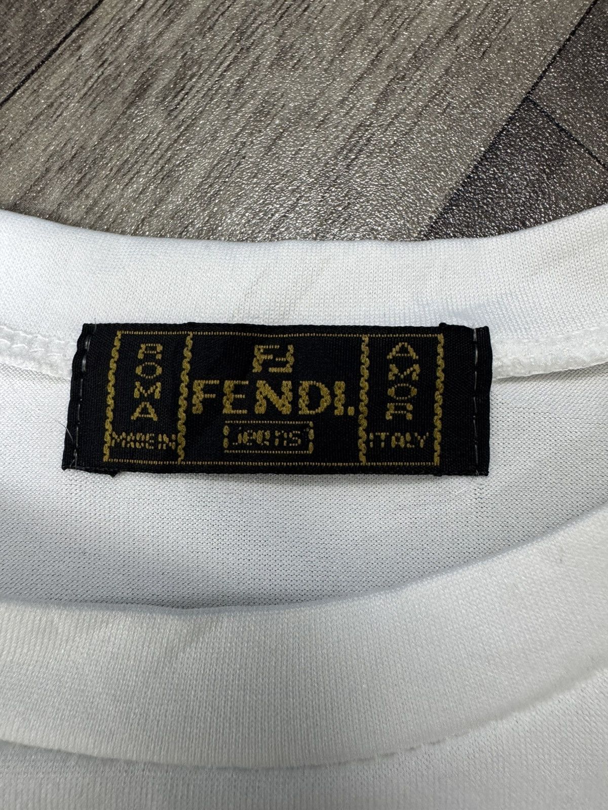 Fendi Fendi featuring an embossed Tshirt Size M / US 6-8 / IT 42-44 - 8 Thumbnail