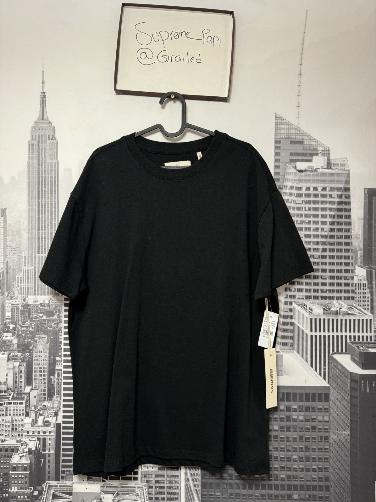 Fear of God 🔥Fear of God Essentials Boxy Graphic Tee FW18 Black SZ XS Size US XS / EU 42 / 0 - 3 Thumbnail