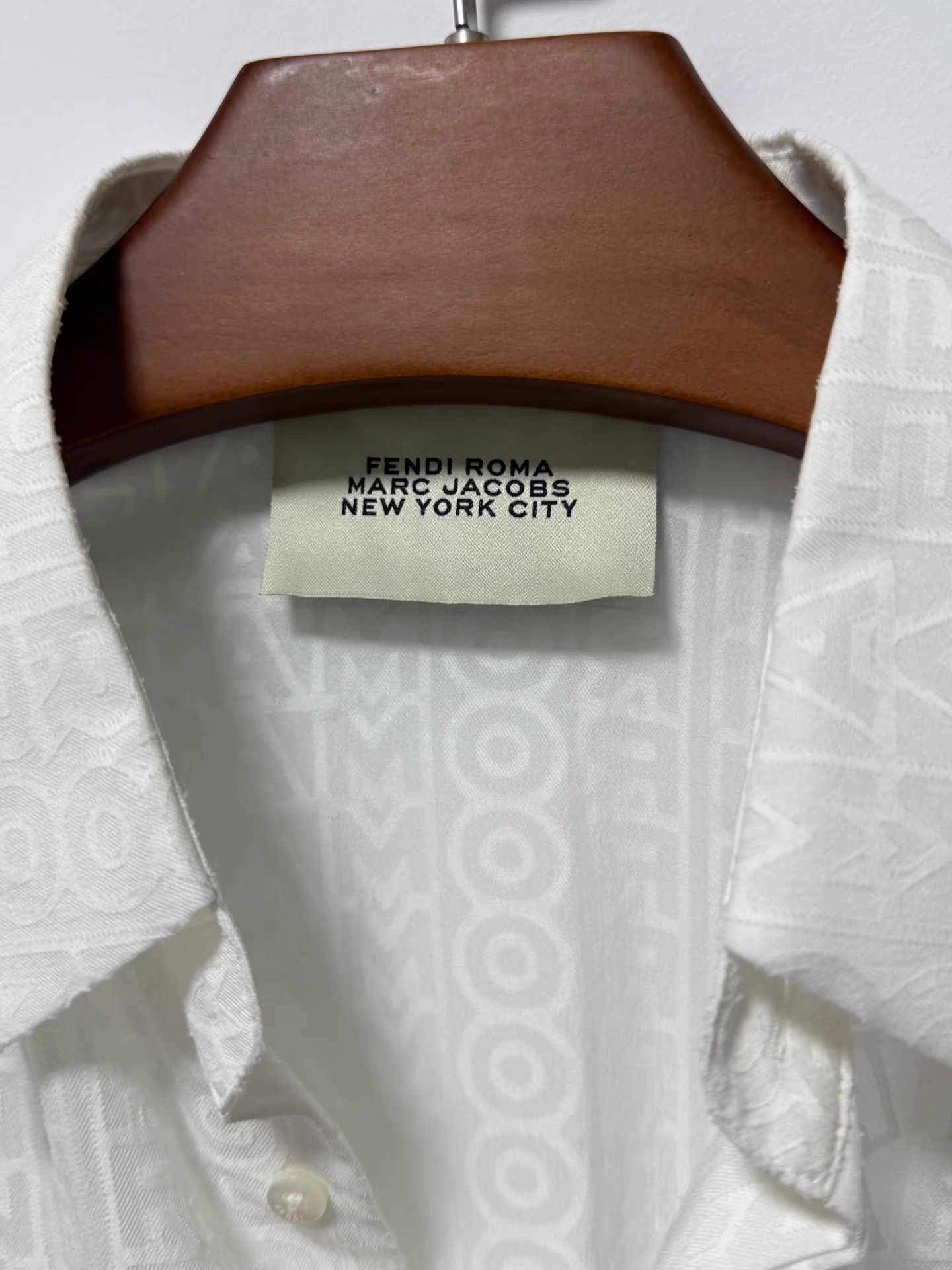 Fendi FENDI All-Over Print Short Sleeve T-shirt K13 Size US XXS / EU 40 - 3 Thumbnail