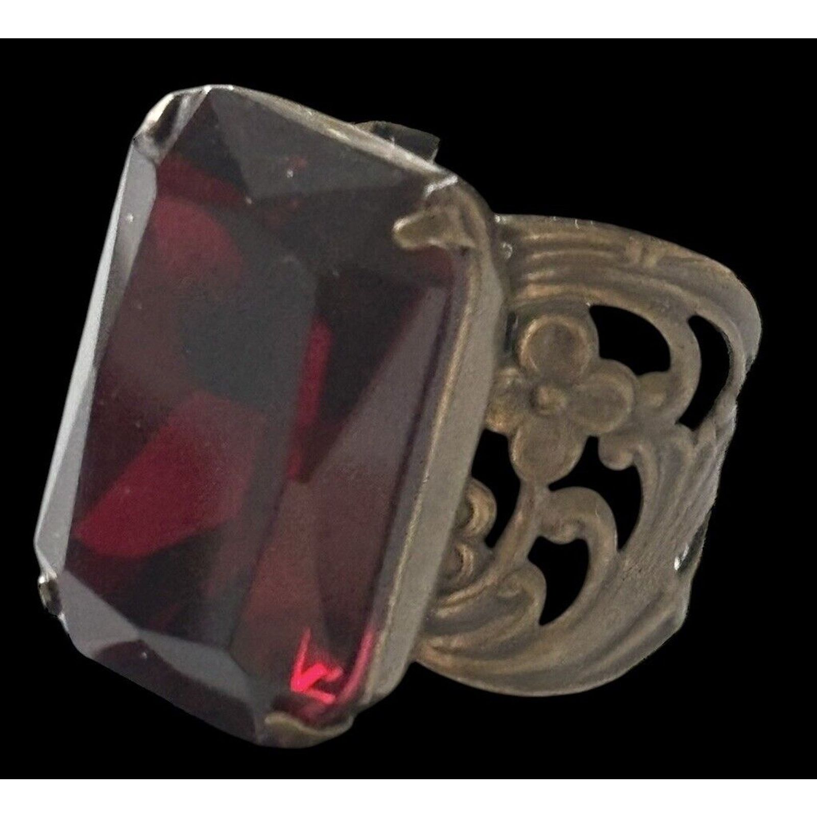 Other Sorrelli Statement Ring Red Crystal Brass Adjustable Ring Size ONE SIZE - 6 Thumbnail