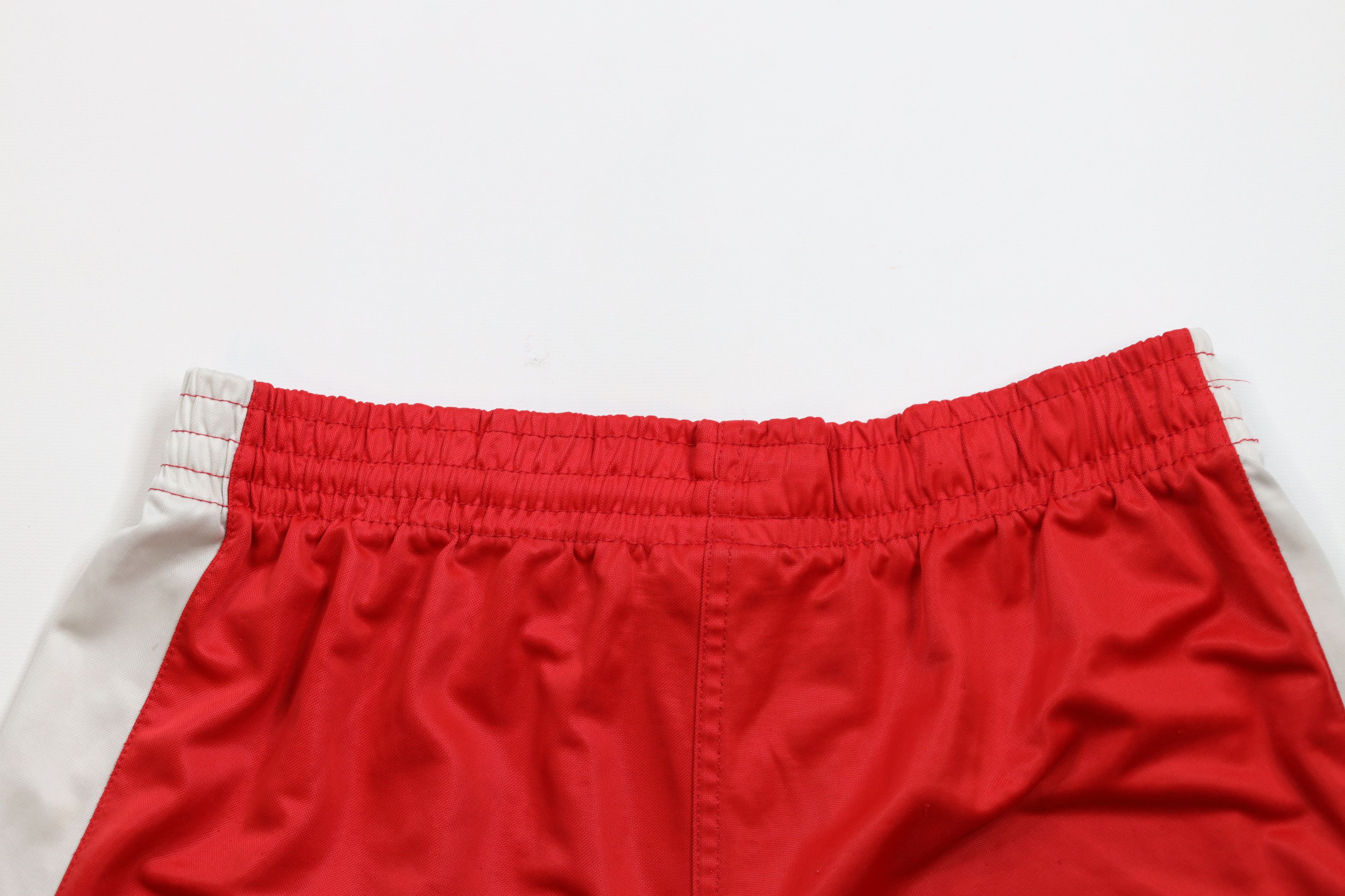 Vintage Vintage 90s Streetwear Running Jogging Soccer Shorts Red Size US 32 / EU 48 - 11 Thumbnail