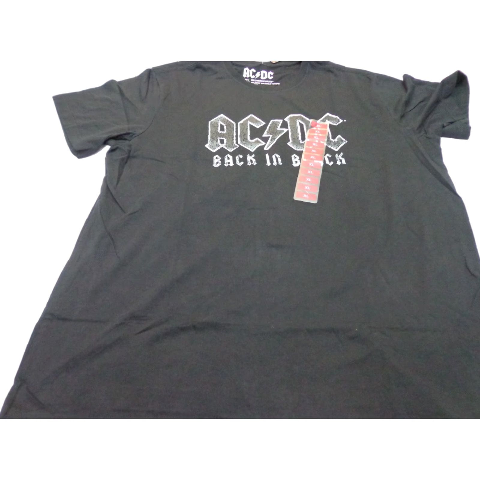 Vintage AC/DC Back In Black T-Shirt XL Men Black Short Sleeve Officially Licensed Music Tee Size US XL / EU 56 / 4 - 1 Thumbnail