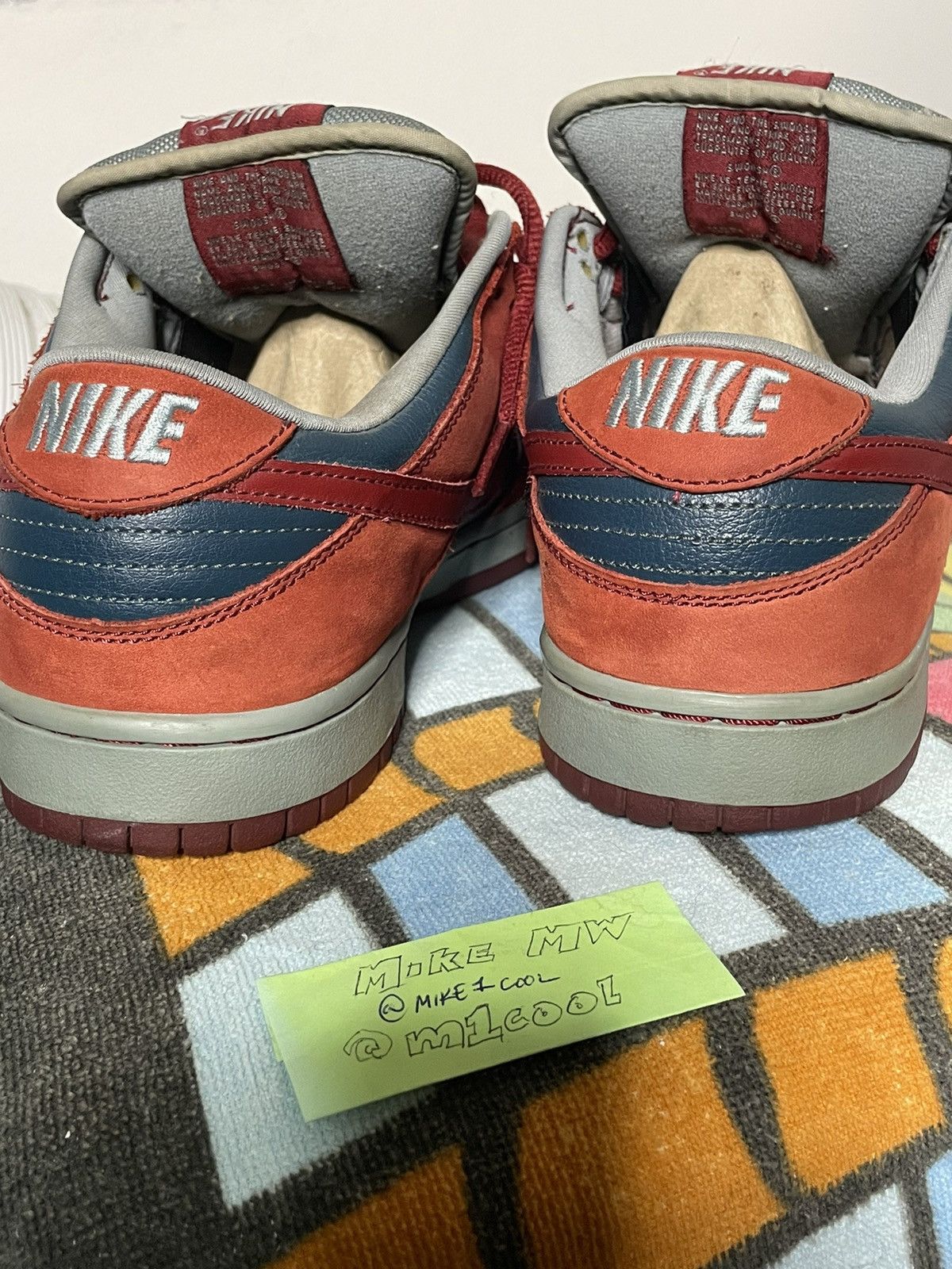 Nike Nike SB Dunk Low 10.5 Sharks RARE mint London Paris supreme Size US 10.5 / EU 43-44 - 12 Thumbnail