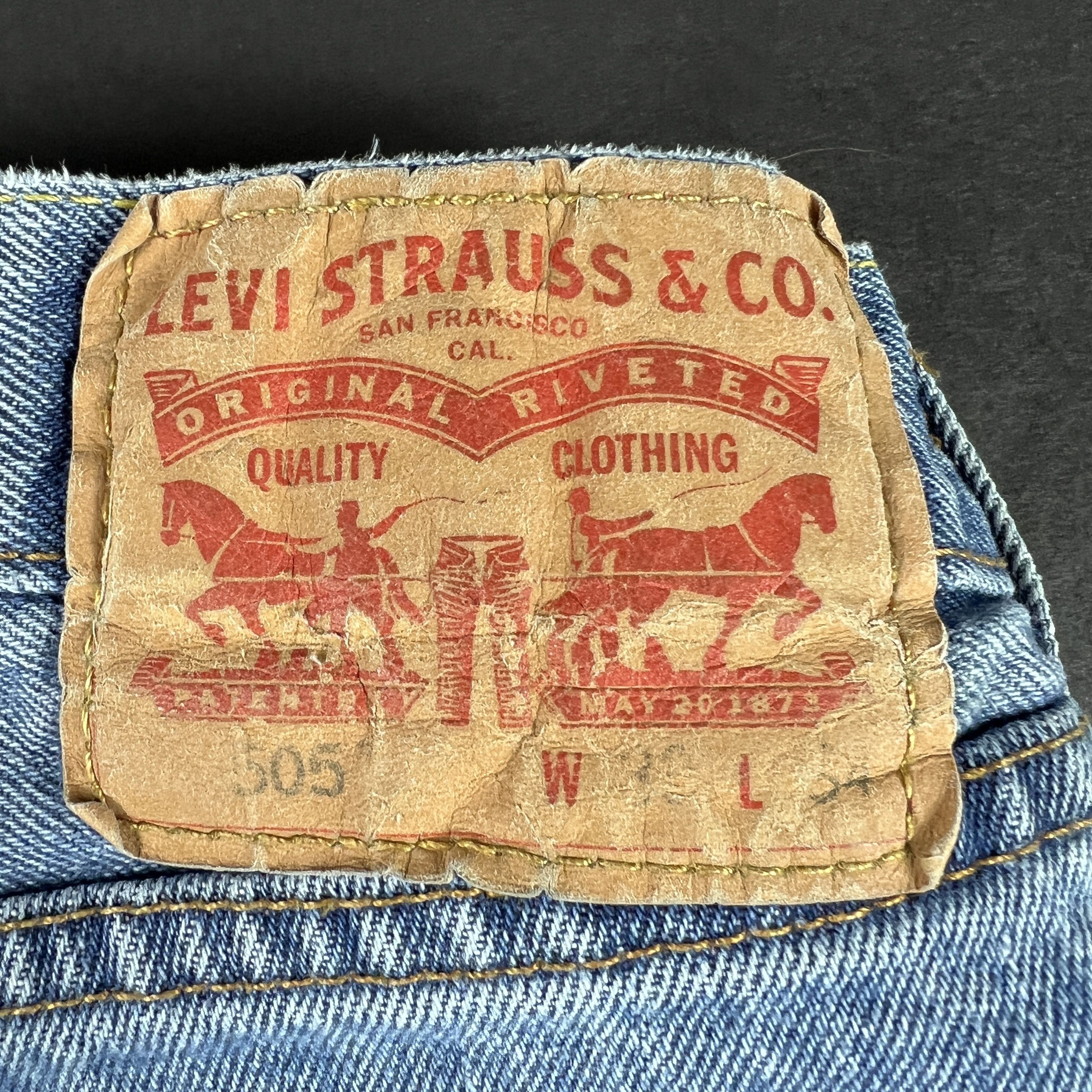 Levi's Levi's Jeans 505 Straight Leg Blue Faded Cotton Denim Size US 32 / EU 48 - 16 Thumbnail