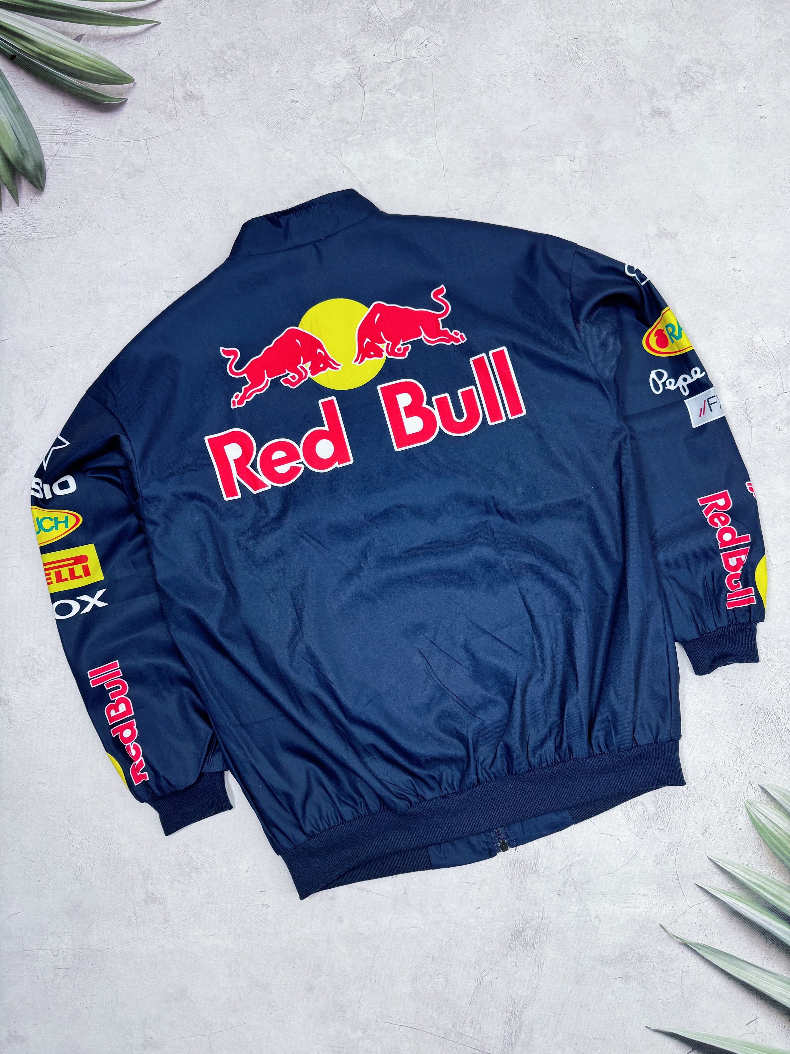 Formula 1 Red Bull F1 Team Light Jacket Racing Infiniti Pirelli Size US M / EU 48-50 / 2 - 17 Thumbnail