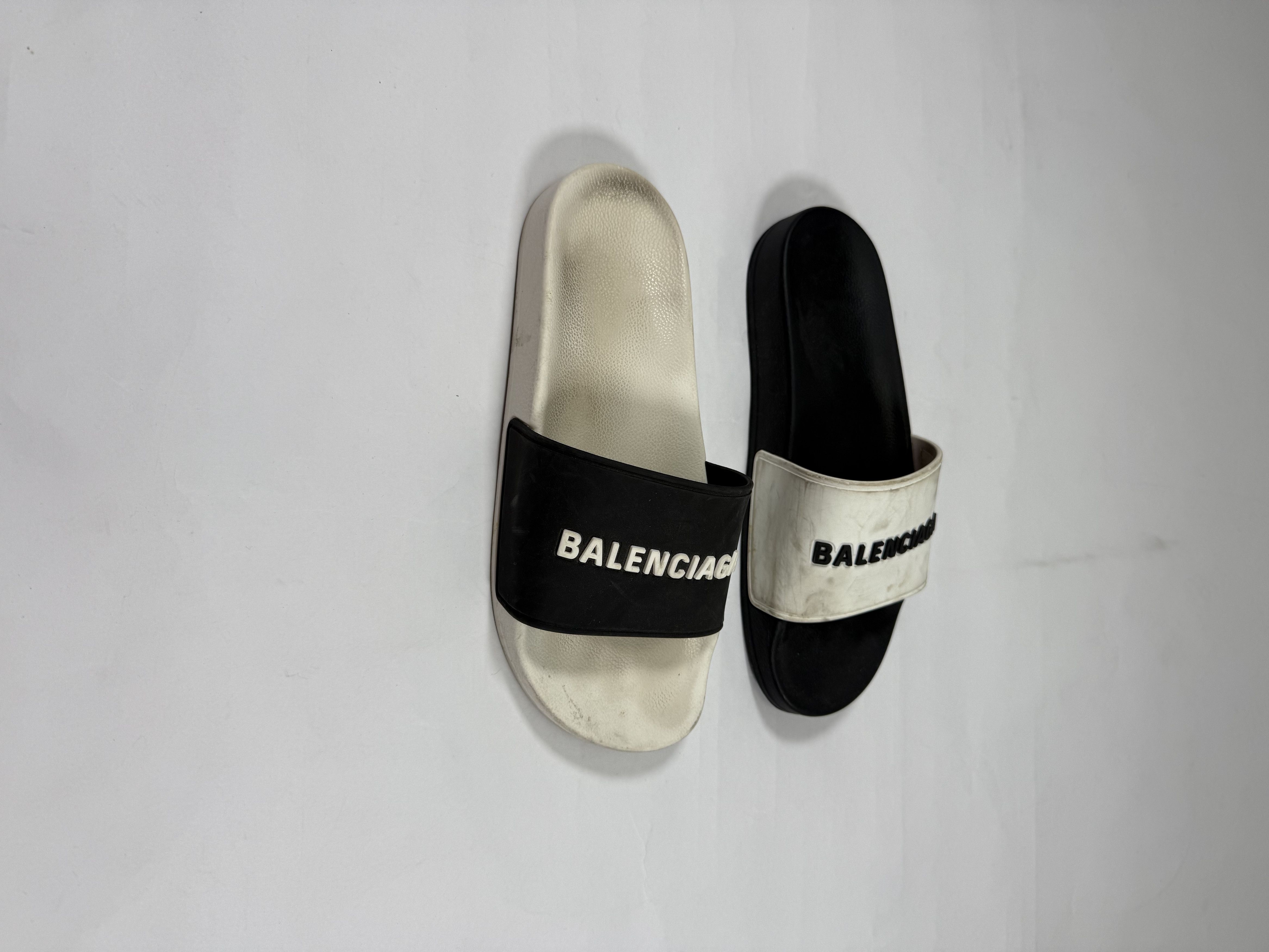 Balenciaga Balenciaga Black & White Slides Size US 7 / IT 37 - 4 Thumbnail