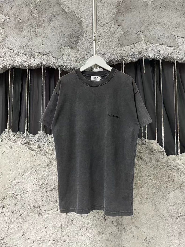 Balenciaga Balenciaga Make old short sleeves 2504-Nextarrow Size US XS / EU 42 / 0 - 1 Thumbnail