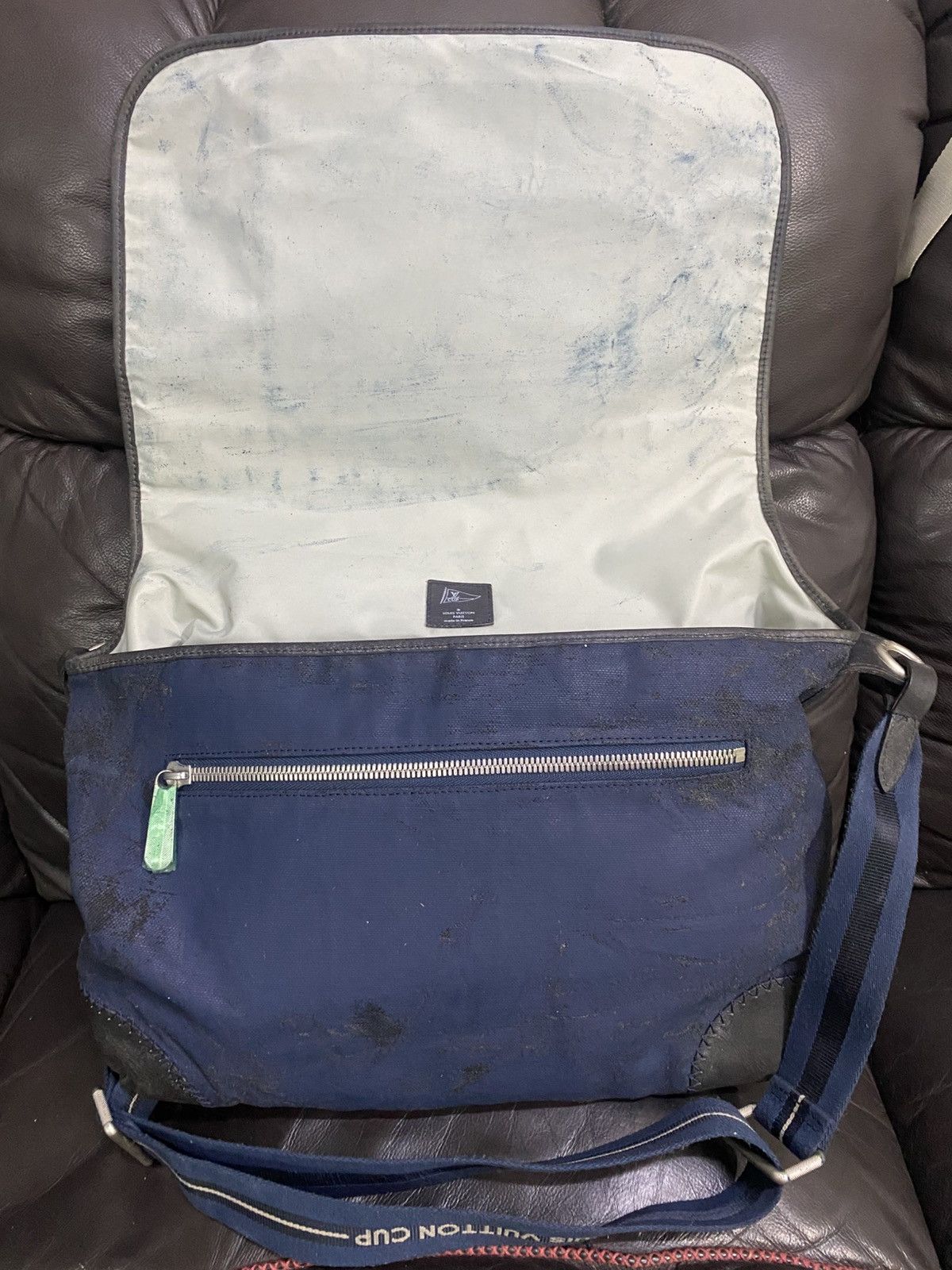 Louis Vuitton Authentic Louis Vuitton LV cup Mssenger bag STICKY Size ONE SIZE - 15 Thumbnail