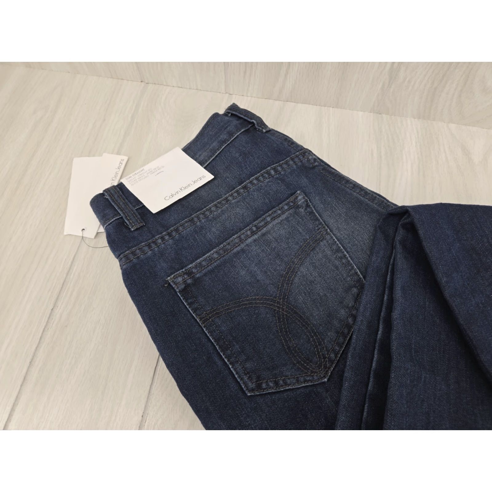 Calvin Klein VINTAGE Calvin Klein Jeans Size 18 Womens Slim Straight Medium Wash Blue Denim NWT Size 40" / US 18 - 7 Thumbnail