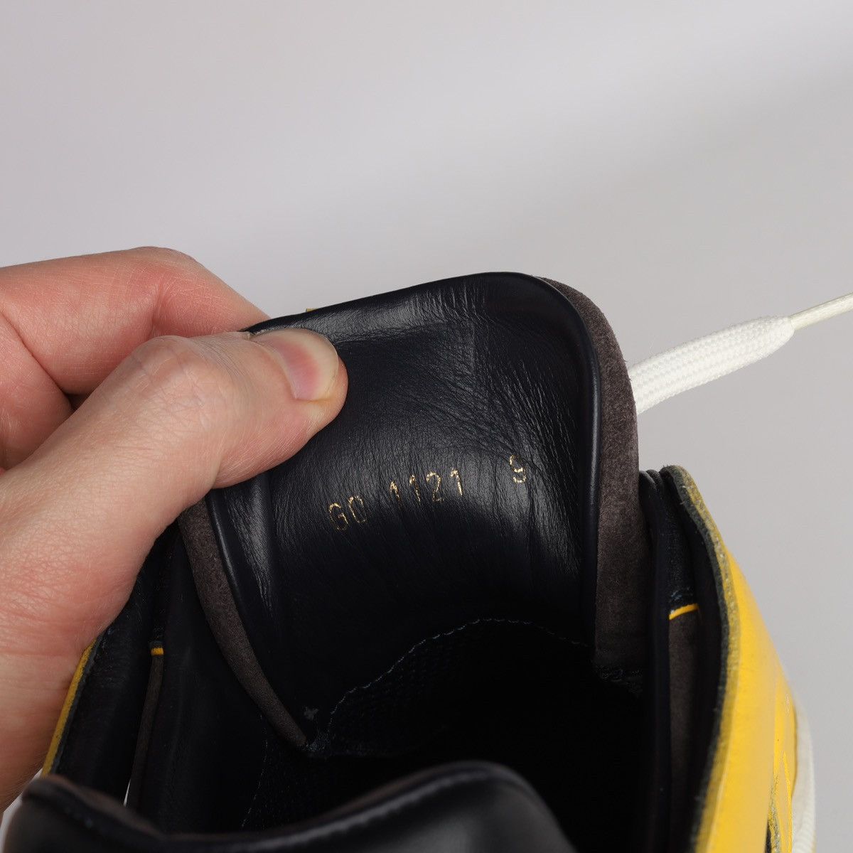Louis Vuitton Louis Vuitton LV Trainers Yellow Black Ace Sneakers Leather Size US 9 / EU 42 - 15 Thumbnail