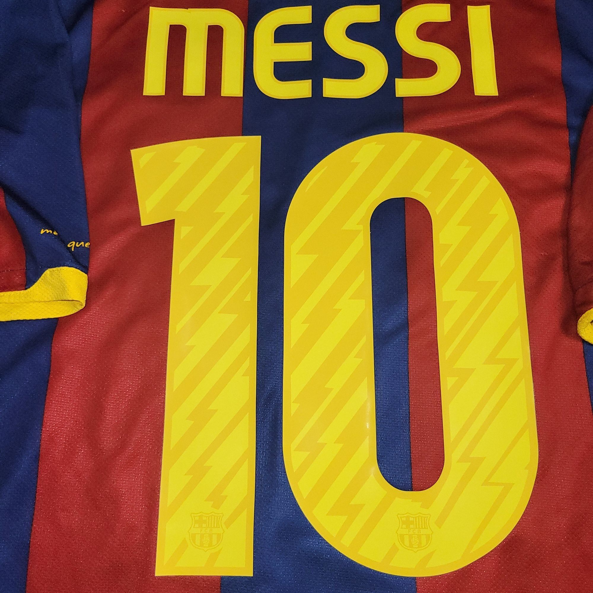 Nike Messi Barcelona 2010 2011 Soccer Jersey Shirt XL Size US XL / EU 56 / 4 - 4 Thumbnail