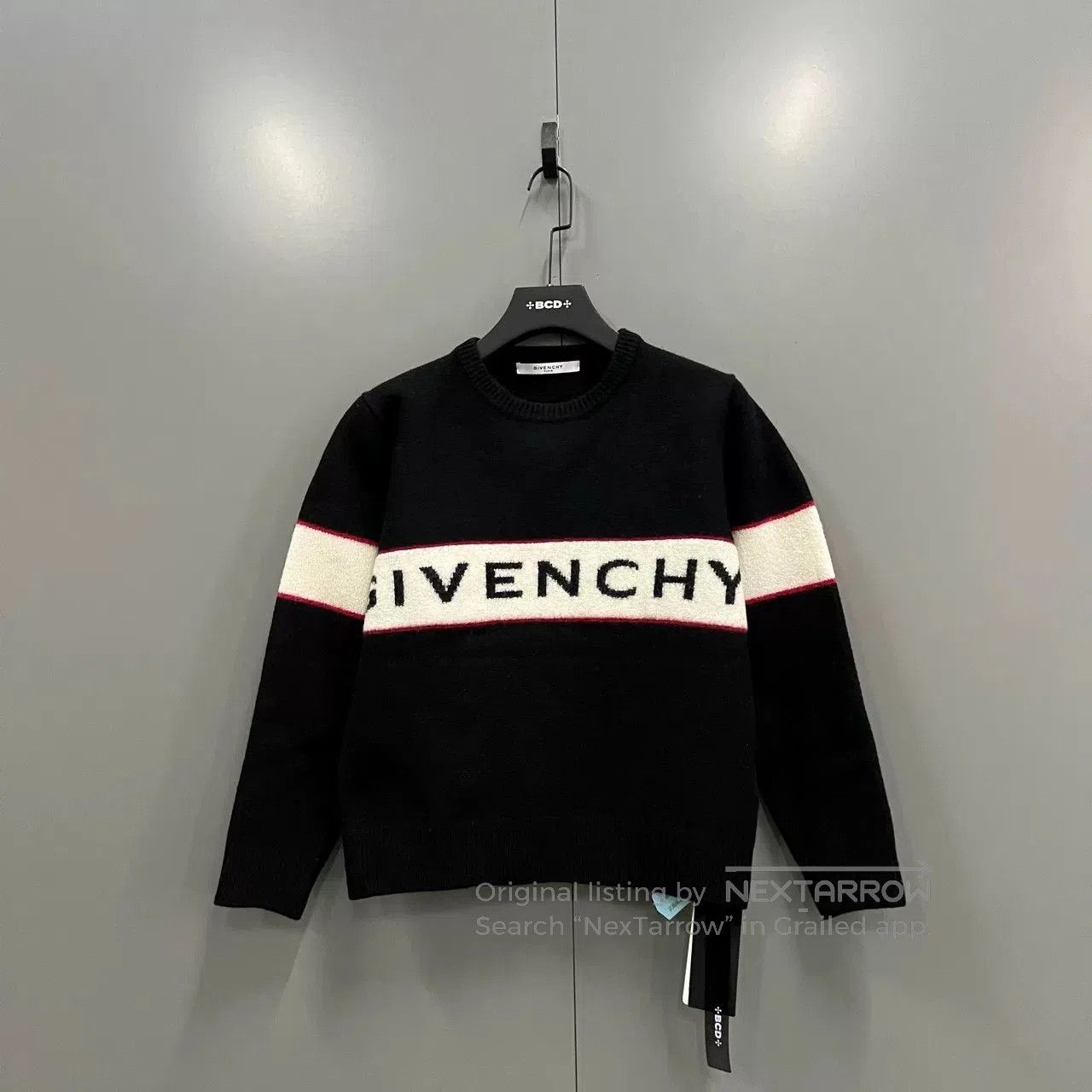 Givenchy givenchy colorblock logo knitted sweater. Size US L / EU 52-54 / 3 - 1 Thumbnail