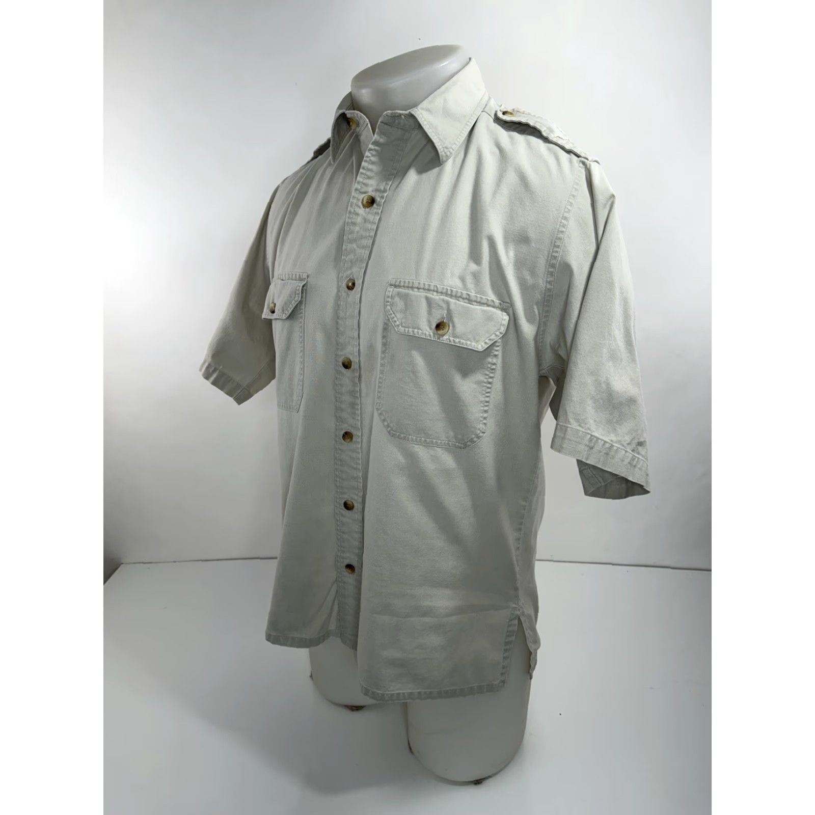 Banana Republic BANANA REPUBLIC Vintage CLASSIC SAFARI Mens S/M Shirt - Button-Up Short Sleeve Beige / Tan J17 Size US M / EU 48-50 / 2 - 3 Thumbnail