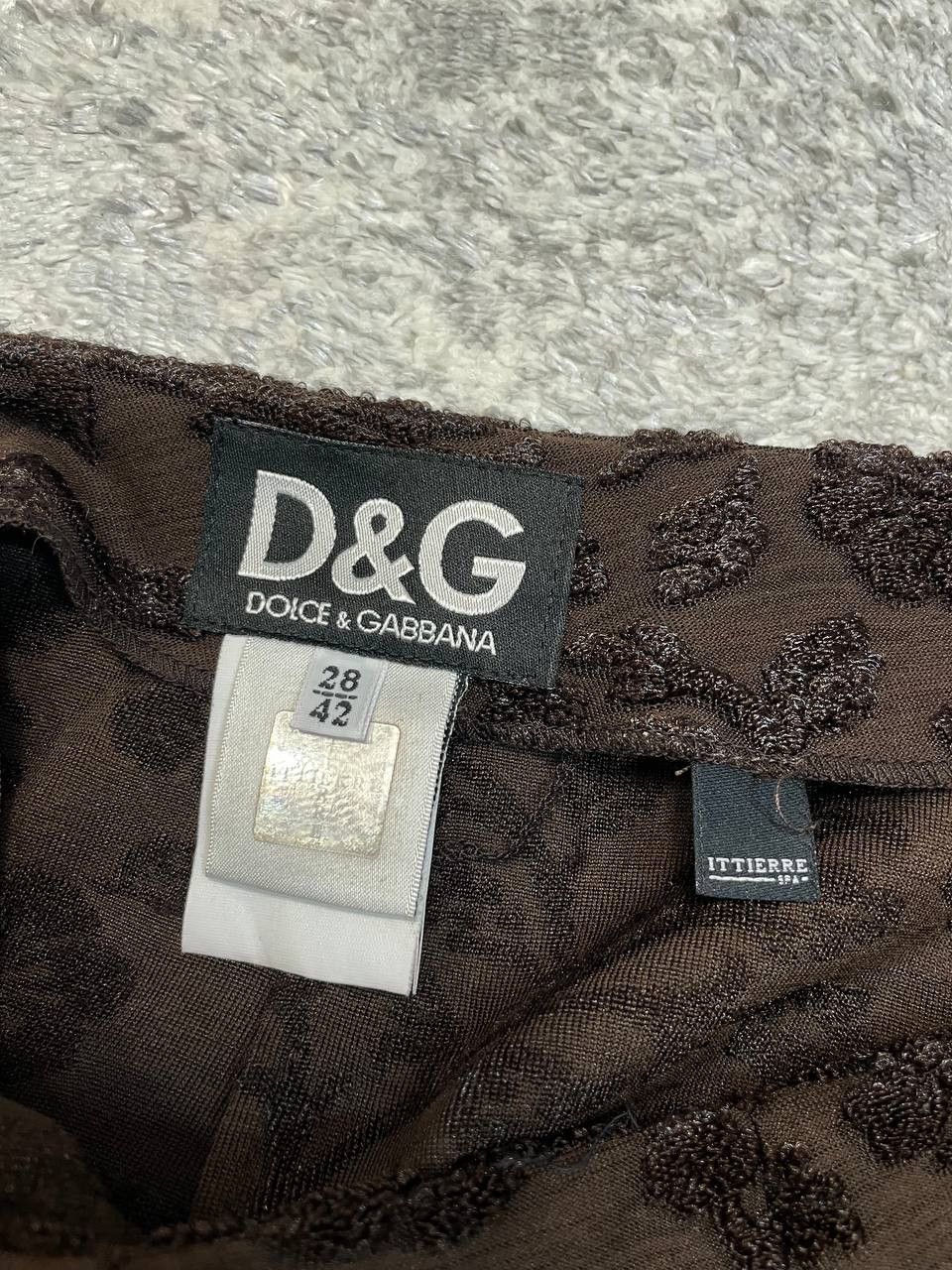 Dolce & Gabbana luxury designer / Dolce & Gabbana signature floral Skirt Size 27" / US 4 / IT 40 - 12 Thumbnail