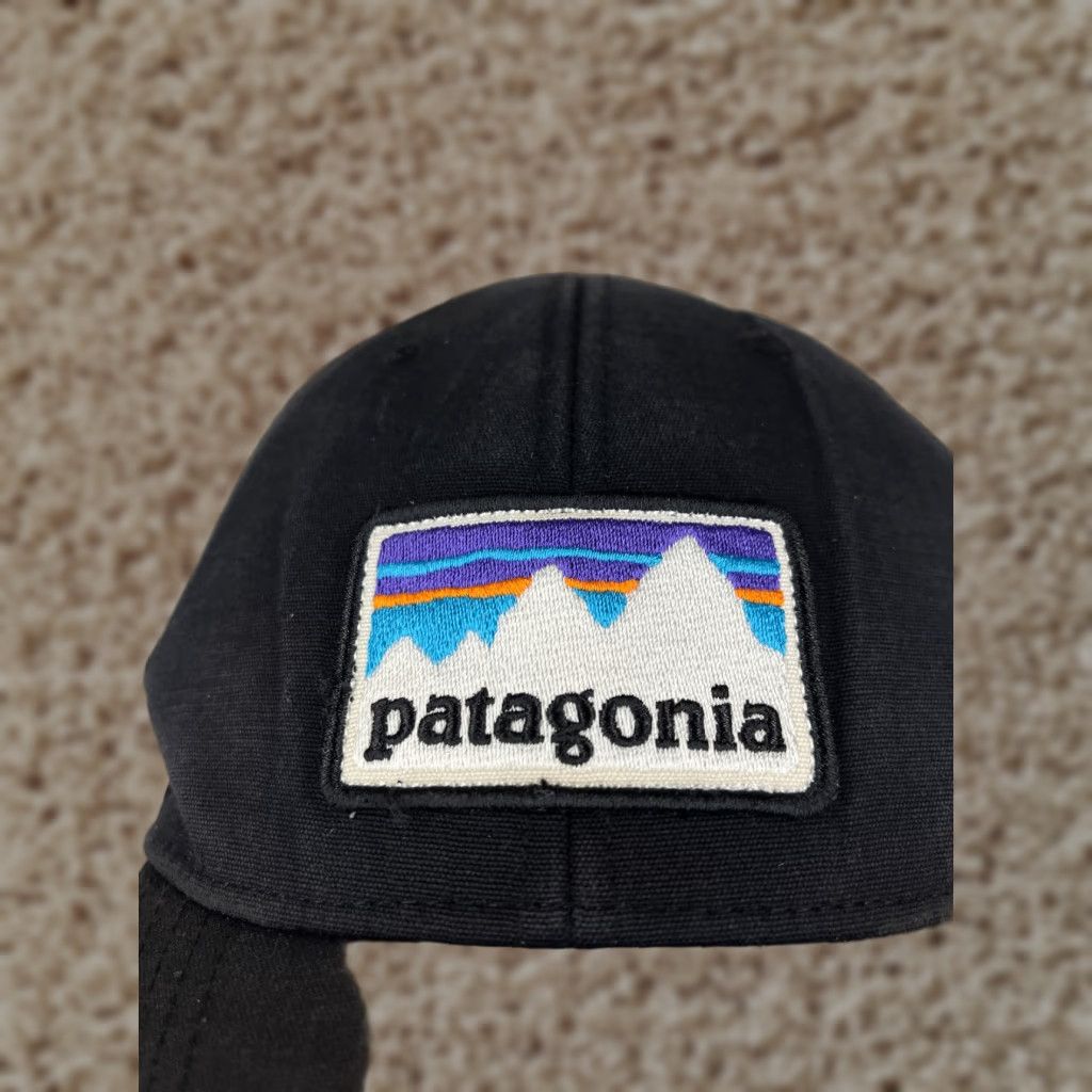 Patagonia Patagonia Trucker Hat Cap Snap Back Adult One Size Black Fitz Roy Embroidered Size ONE SIZE - 1 Thumbnail
