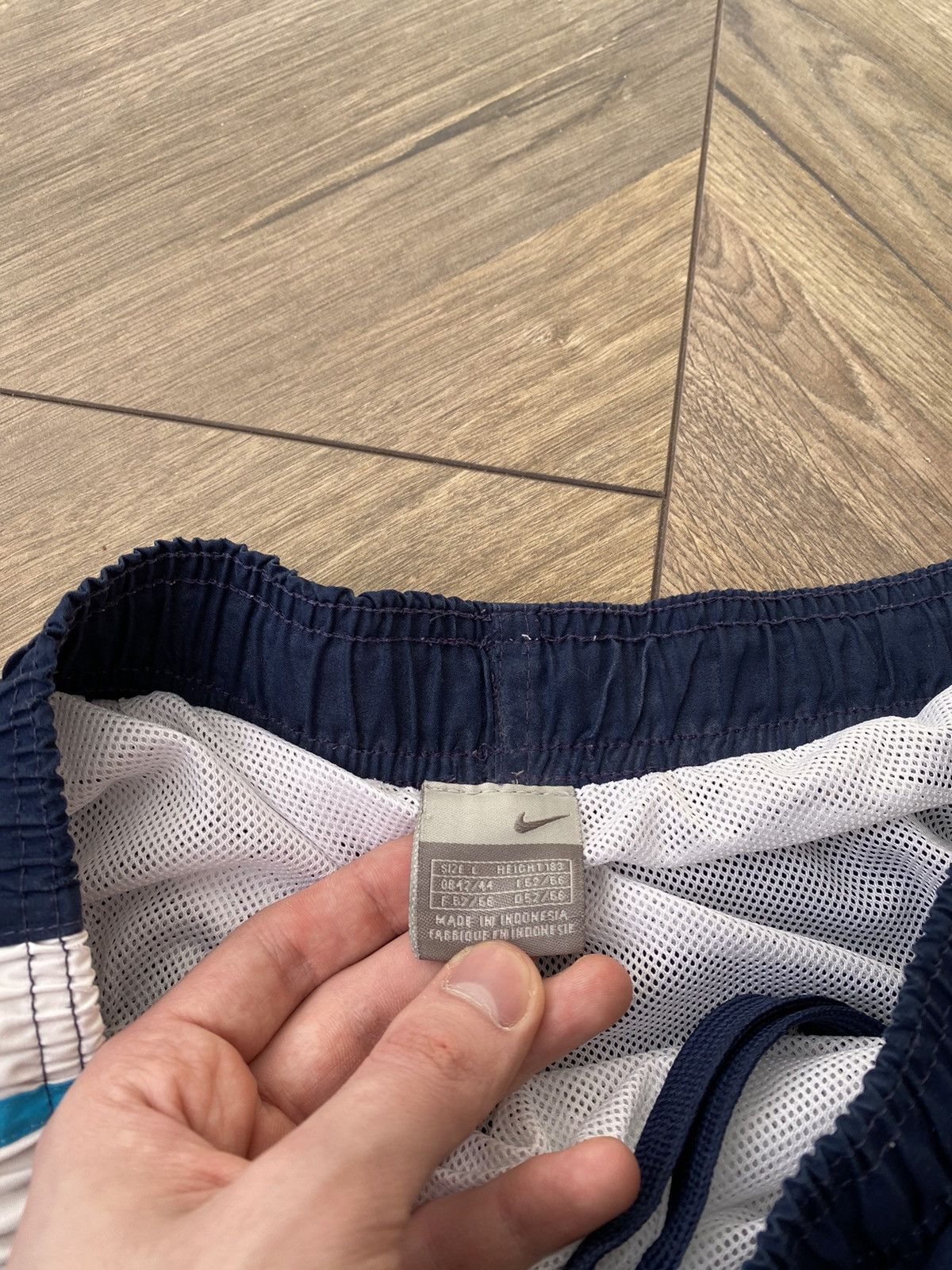 Nike × Vintage Vintage Nike Shorts Size US 33 - 7 Thumbnail