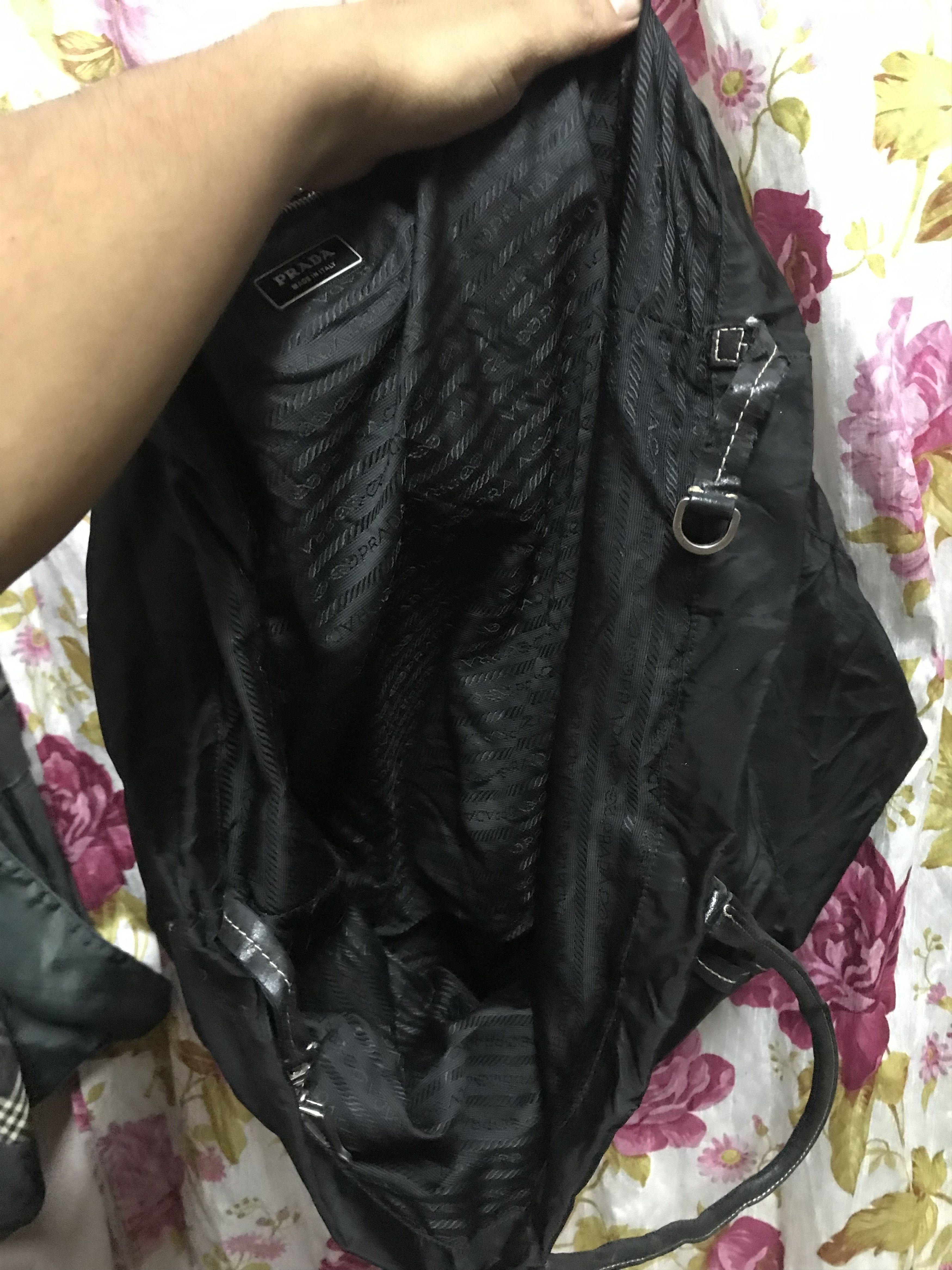 Prada Authentic Prada Black Handbag Size ONE SIZE - 12 Thumbnail