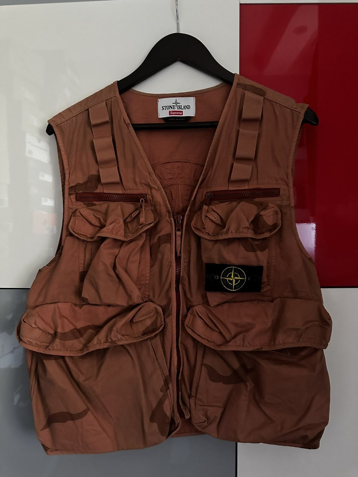 Stone Island × Supreme Supreme x Stone Island Vest Coral Size US M / EU 48-50 / 2 - 1 Thumbnail
