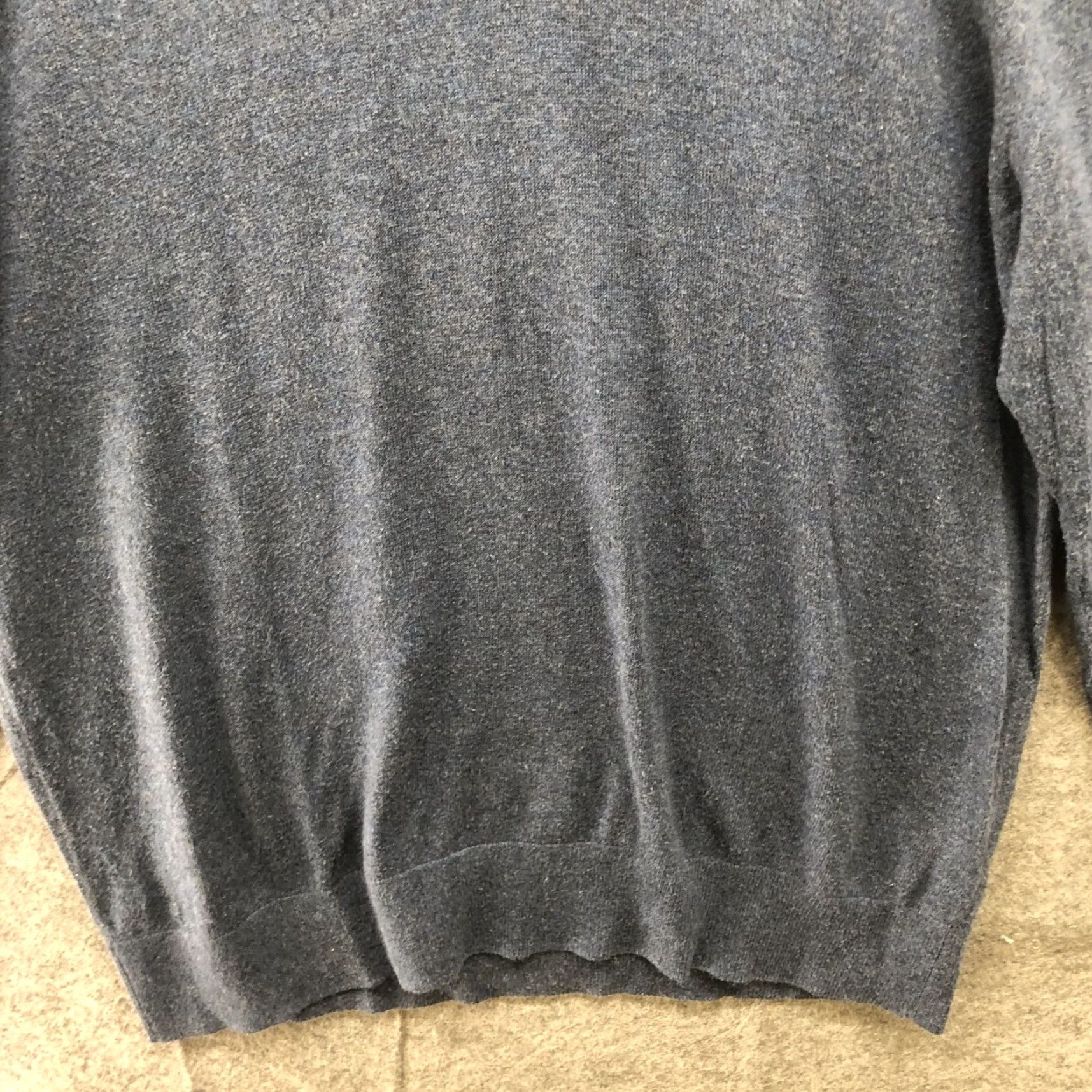 Banana Republic Banana Republic Luxe V-Neck Sweater Mens L Navy Blue Lightweight Cotton Blend Size US L / EU 52-54 / 3 - 4 Thumbnail