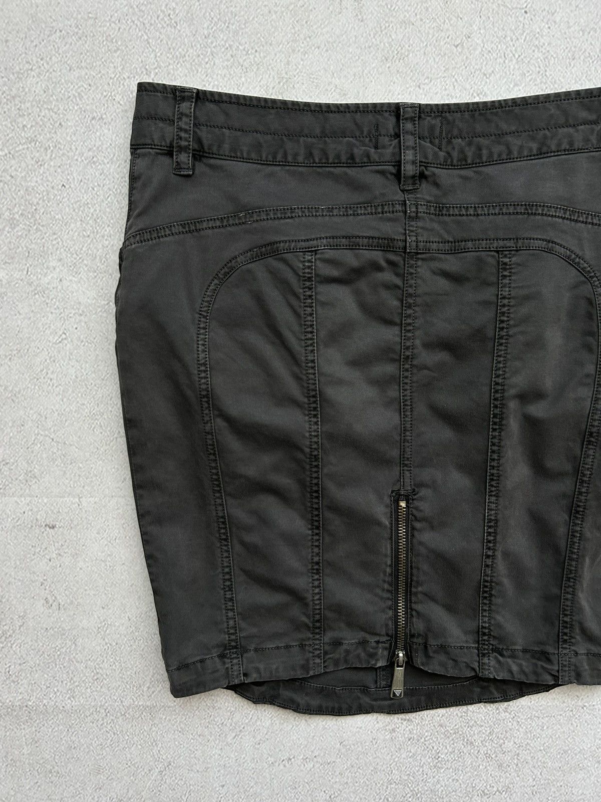 Diesel Diesel Avant-garde woman’s faded skirt Size 28" / US 6 / IT 42 - 13 Thumbnail