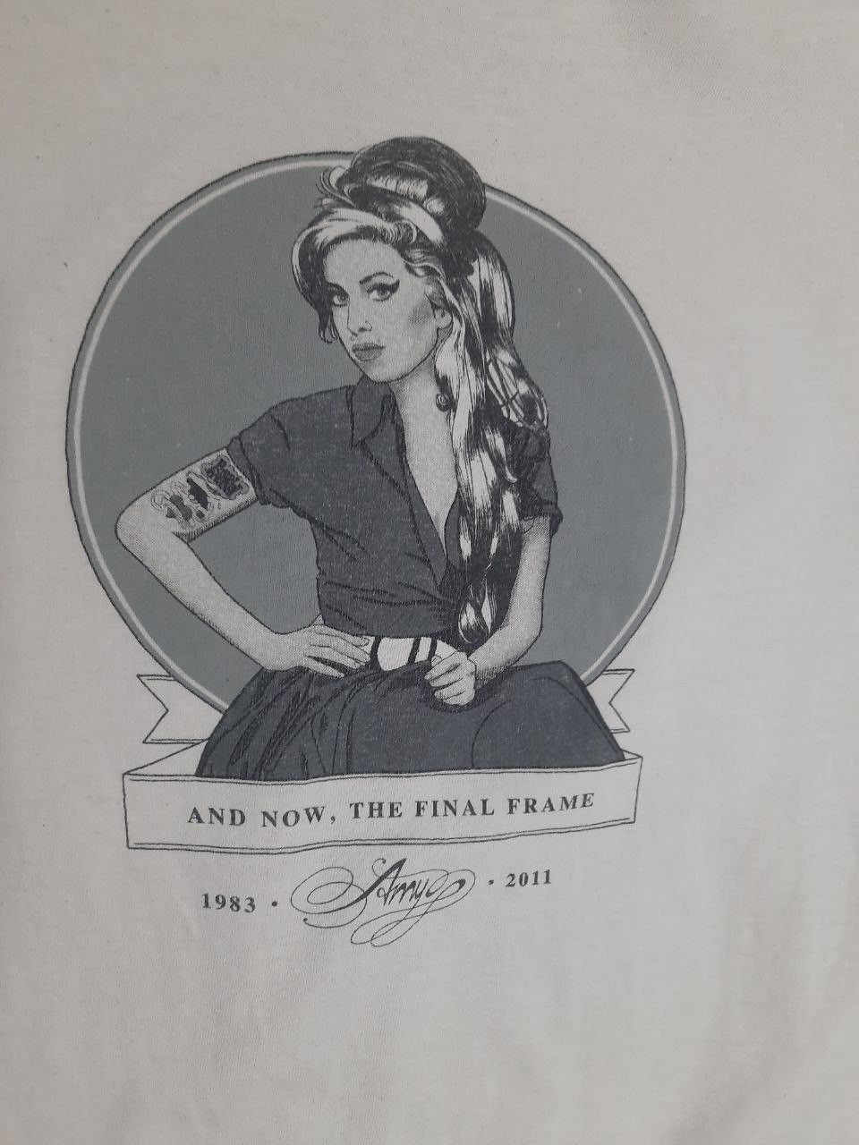 Band Tees Future Vintage Amy WineHouse T-Shirt Size US S / EU 44-46 / 1 - 6 Thumbnail
