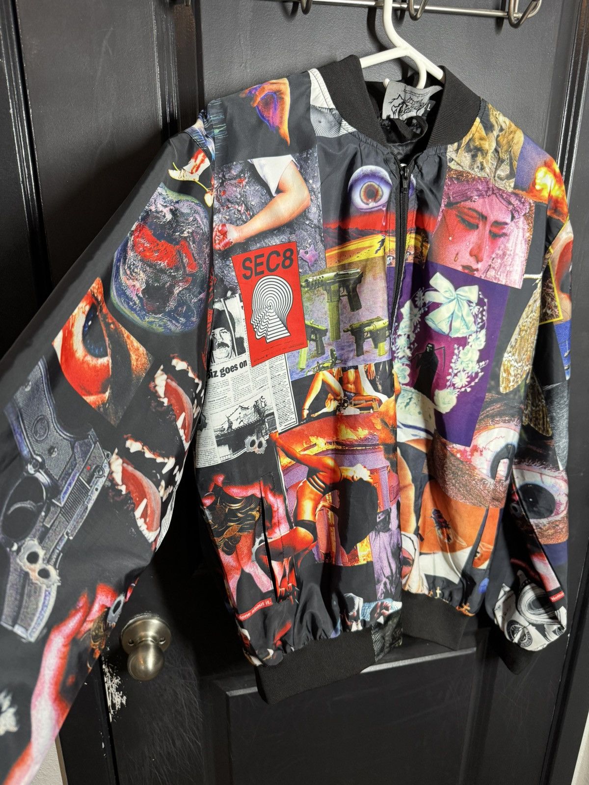 Section 8 Section 8 “Terror montage” bomber Size US L / EU 52-54 / 3 - 3 Thumbnail
