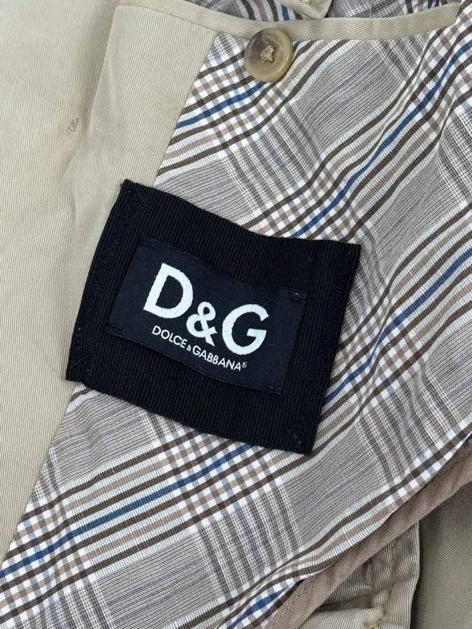 Dolce & Gabbana 2000s Dolce & Gabbana Beige Buttoned Trench Coat Size US M / EU 48-50 / 2 - 12 Thumbnail