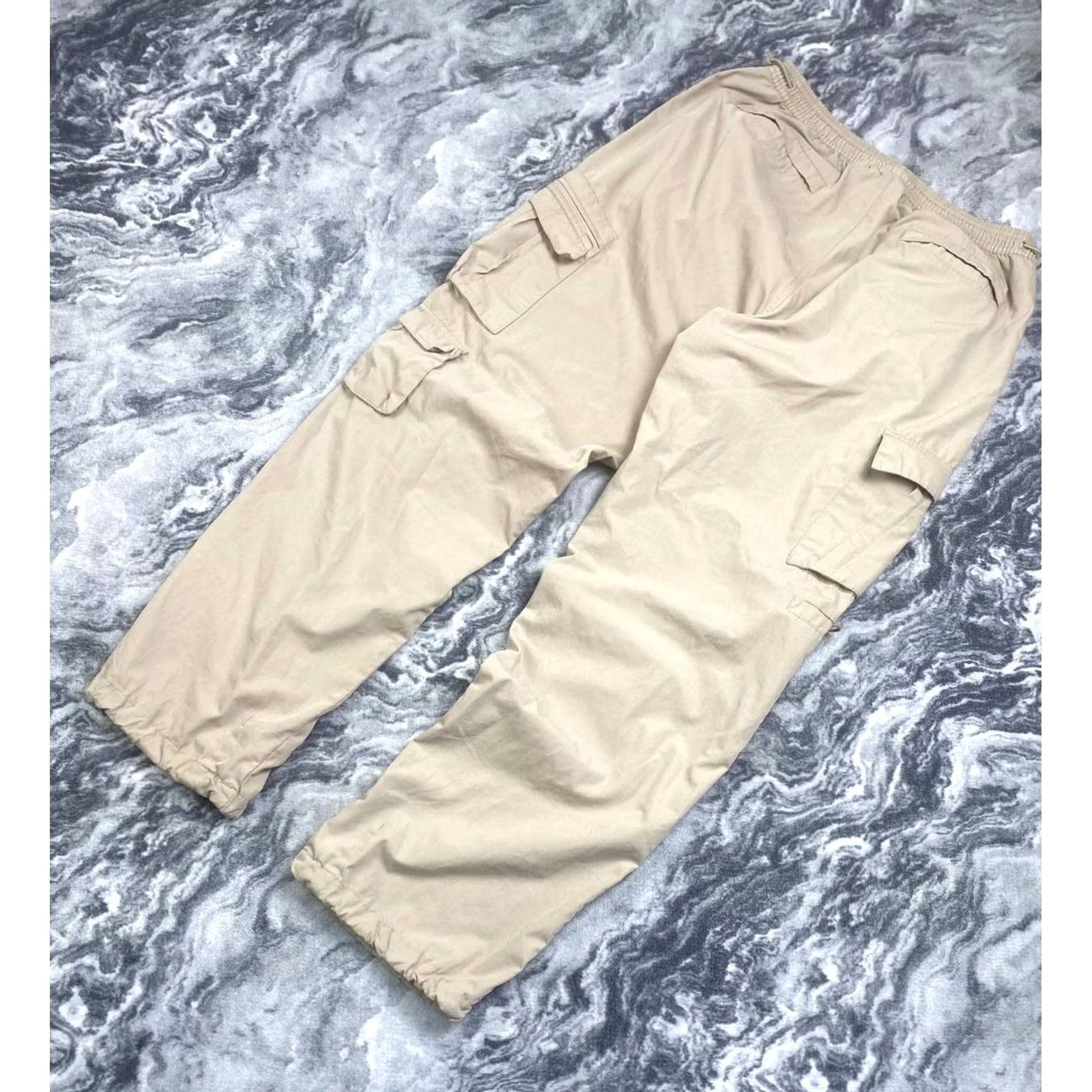 Nike VINTAGE Nike 00s Cargo Baggy Pants Men Size L Beige Wide-Leg Track Pants Pockets Drawstring Size US 33 - 3 Thumbnail