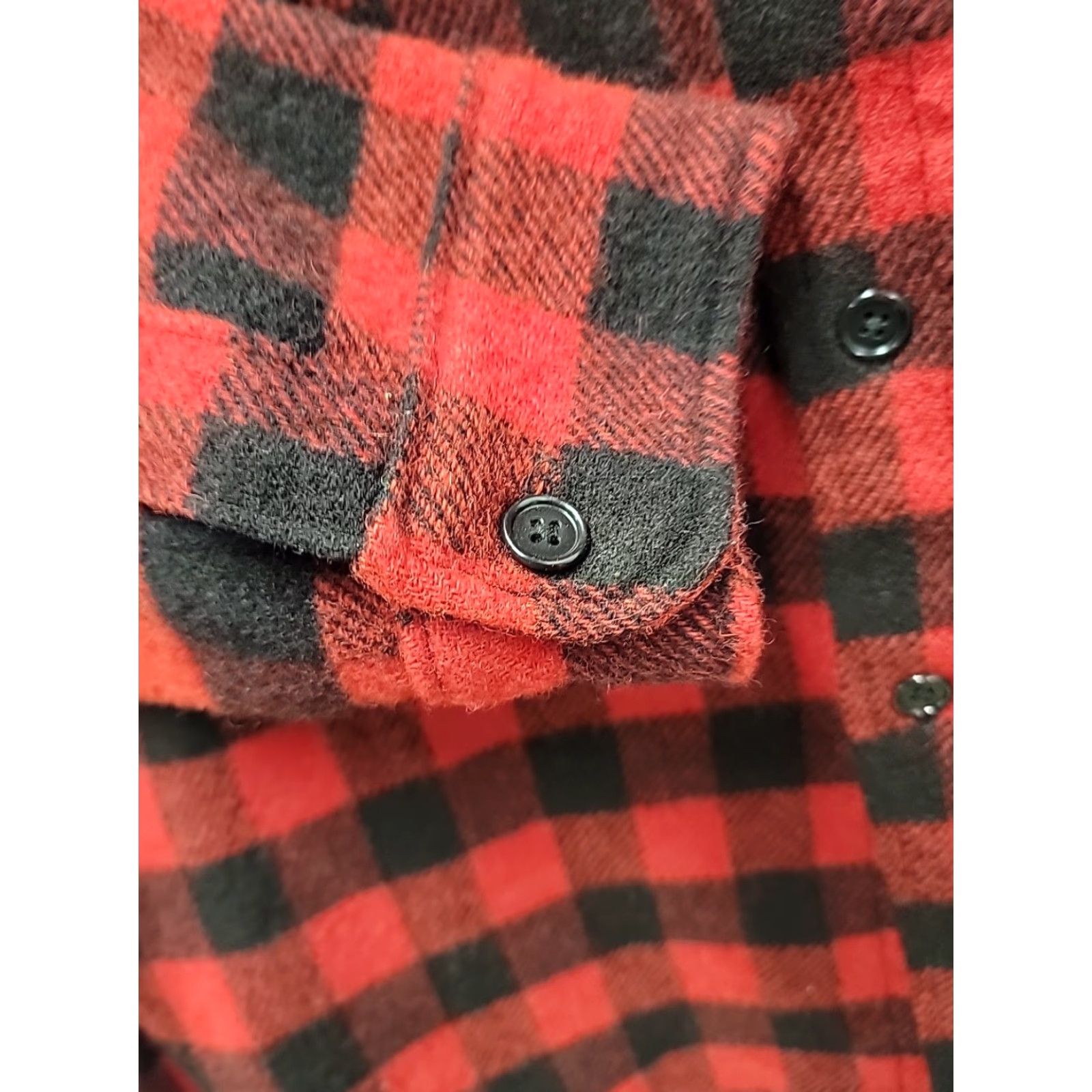 Vintage VINTAGE Woolrich Shirt Buffalo Plaid Flannel Wool Red Black Medium M Men's Button-Up Long Sleeve Collared Chest 23 Length 31 Size US M / EU 48-50 / 2 - 4 Thumbnail