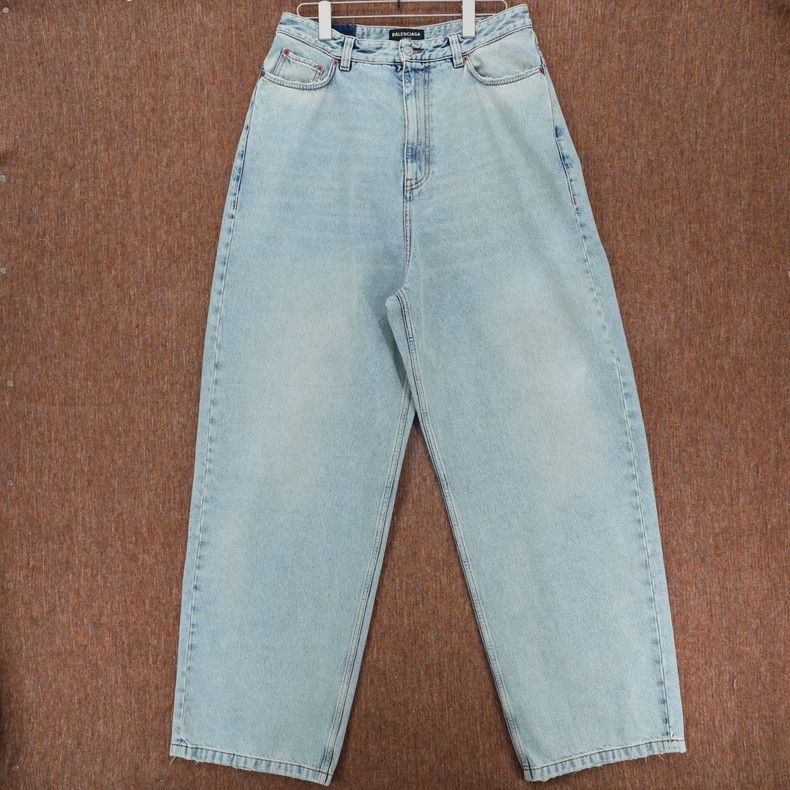 Balenciaga Balenciaga Pull Up Washed Wide-Leg Jeans - dmc Size US 30 / EU 46 - 1 Thumbnail