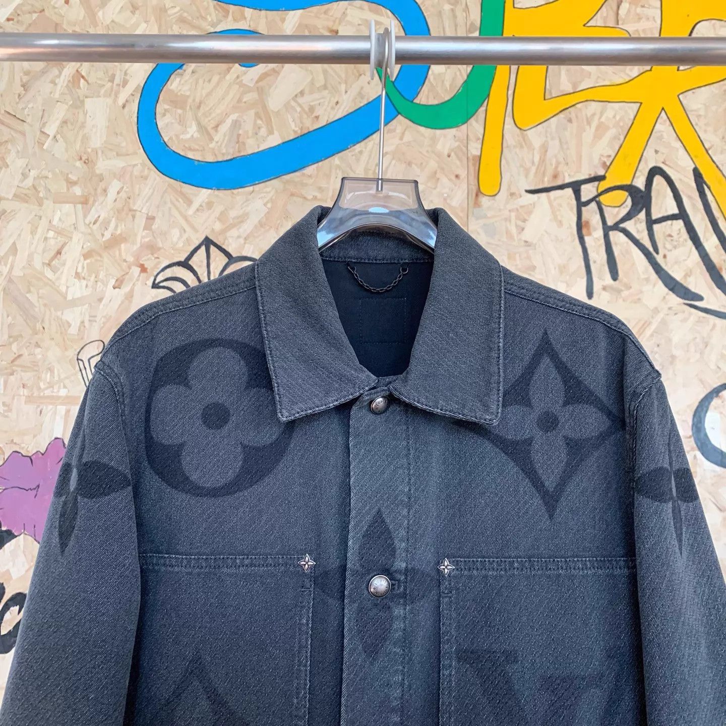 Louis Vuitton Louis Vuitton SS25 Capsule AO Print Cargo Jacket Size US XL / EU 56 / 4 - 3 Thumbnail